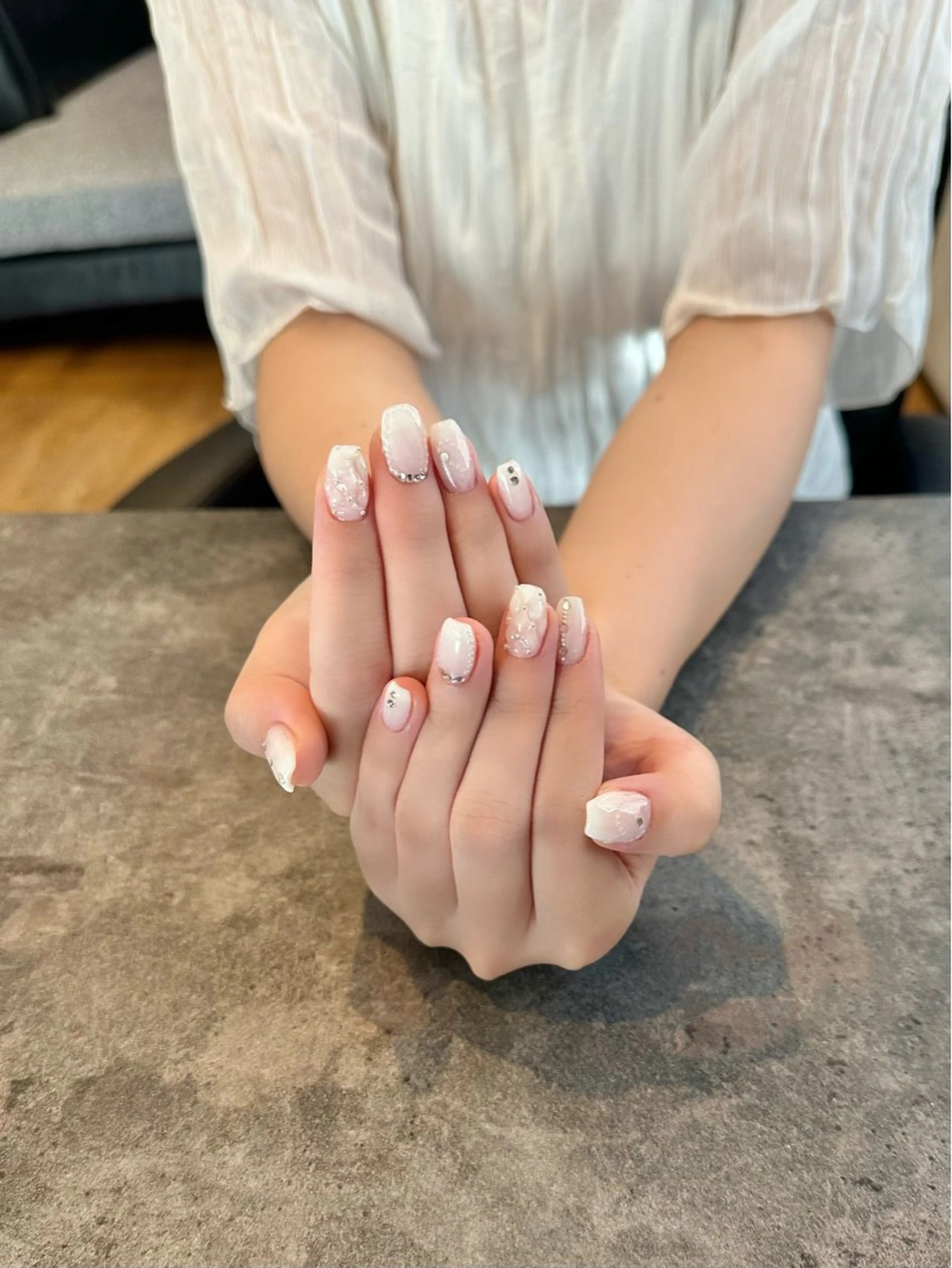 ネイル フラワーネイル 大理石ネイル(マーブル) ニュアンスネイル シンプルネイル 夏ネイル nail salon amanoのネイルデザイン