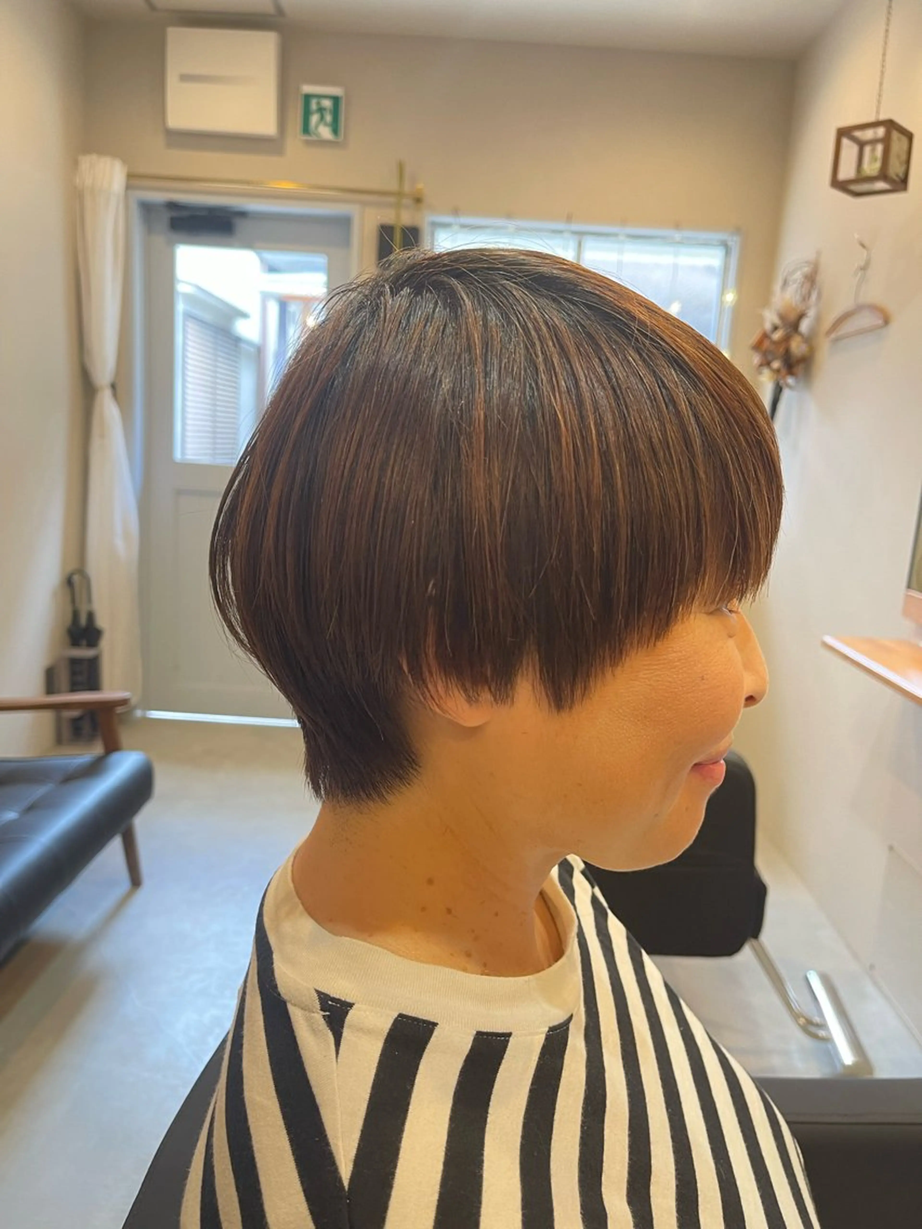 ショート カラー nowhere ノーウェアのヘアスタイル