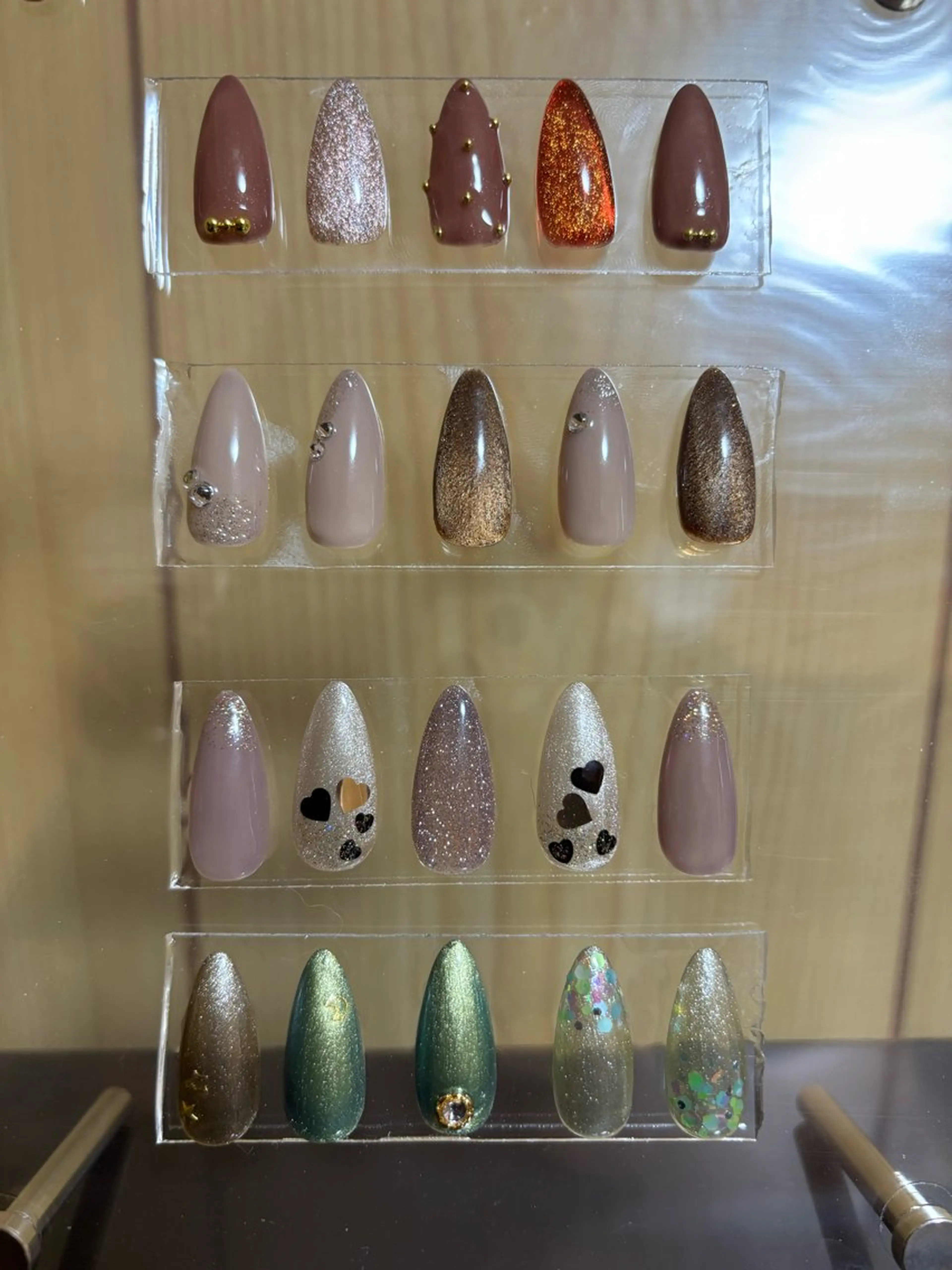 ネイル Rainbow Moonのネイルデザイン