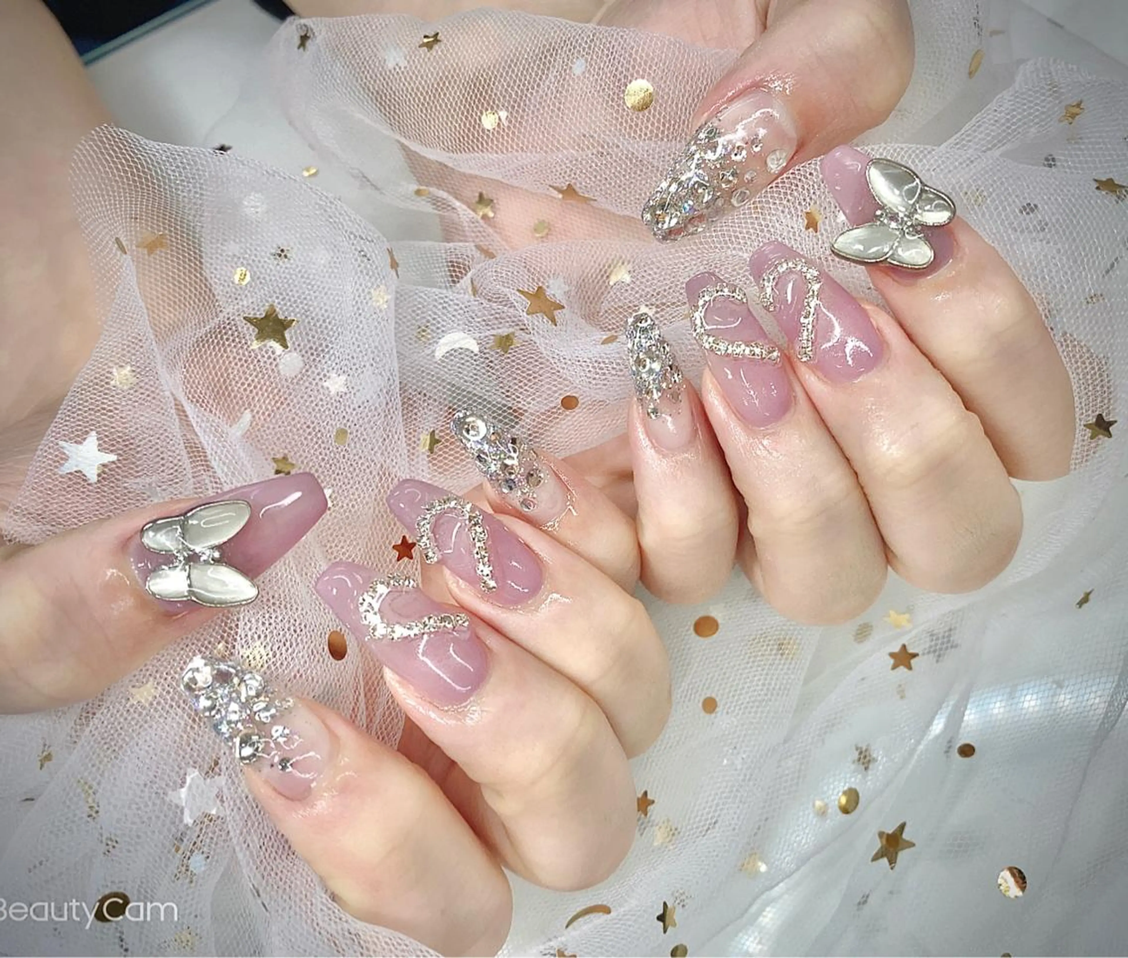 ネイル I-nailロング /ワンホン/キラキラのネイルデザイン