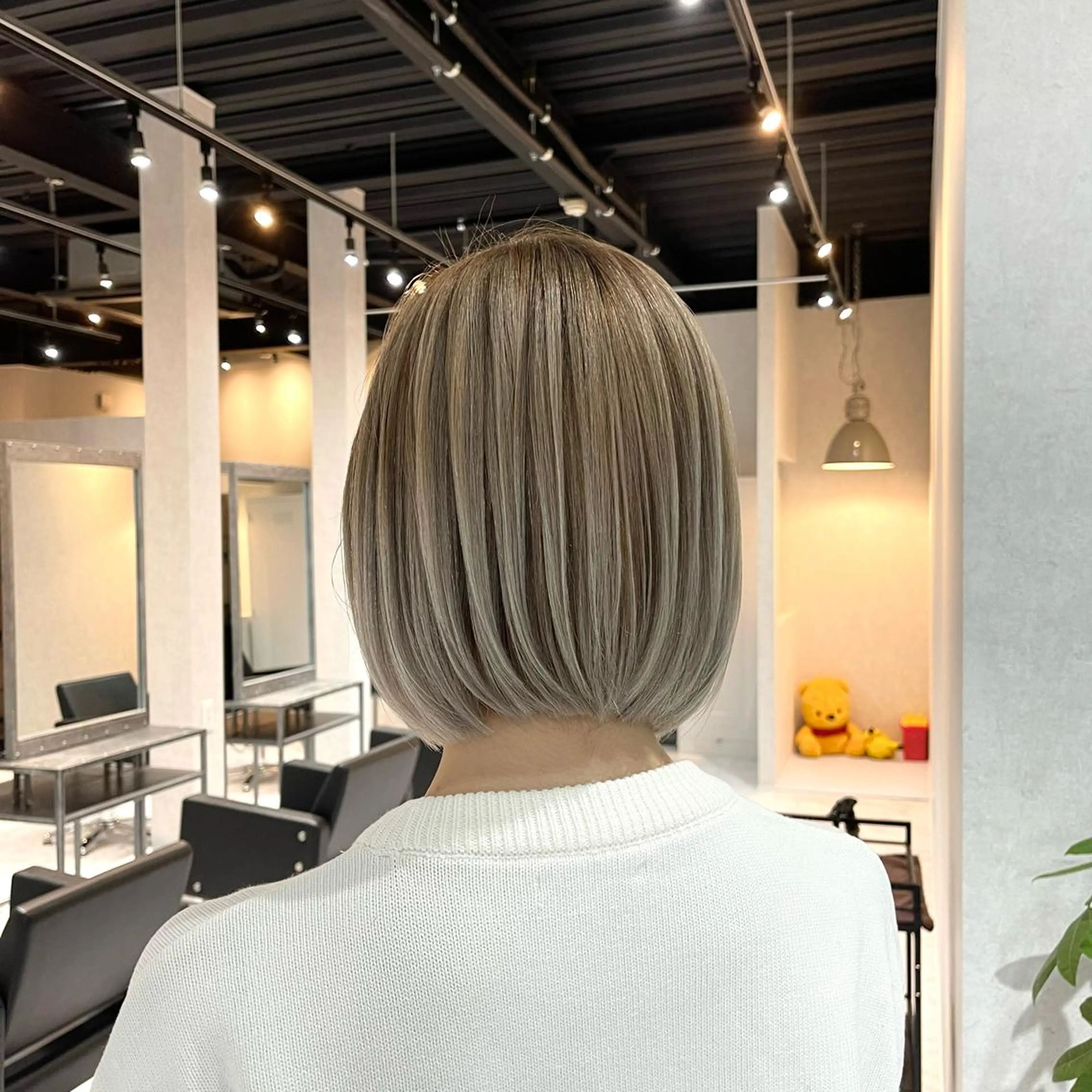 ショート カラー バレイヤージュ デザインカラー ハイライトカラー 外国人風カラー ハイライト アンドウ ユウ/ レイヤーカット/韓国のヘアスタイル