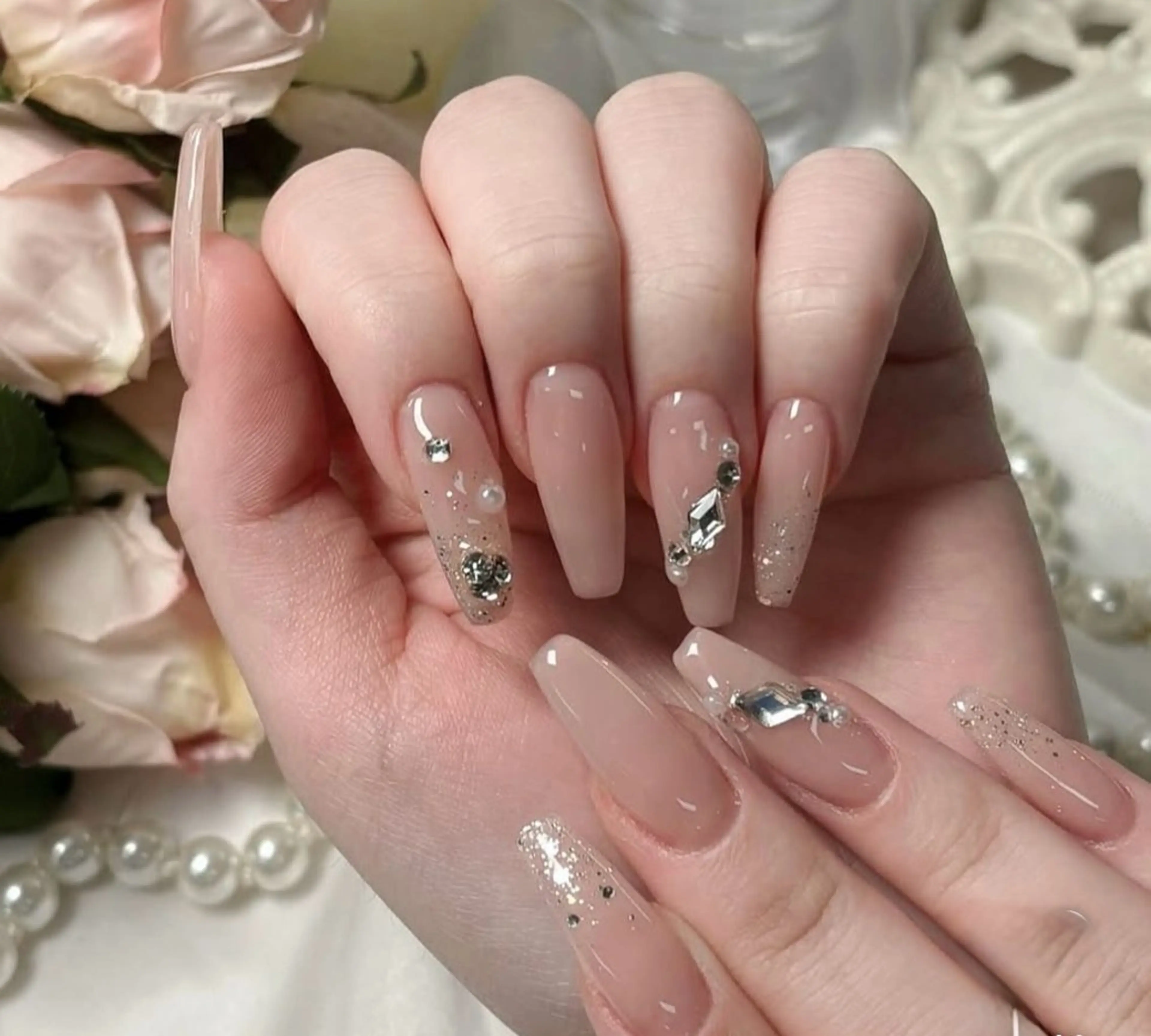 ネイル 韓国ネイル ニュアンスネイル シンプルネイル ワンホンネイル Nihonthy Nail 新宿所属・Nihonthy Nail 新宿のネイルデザイン