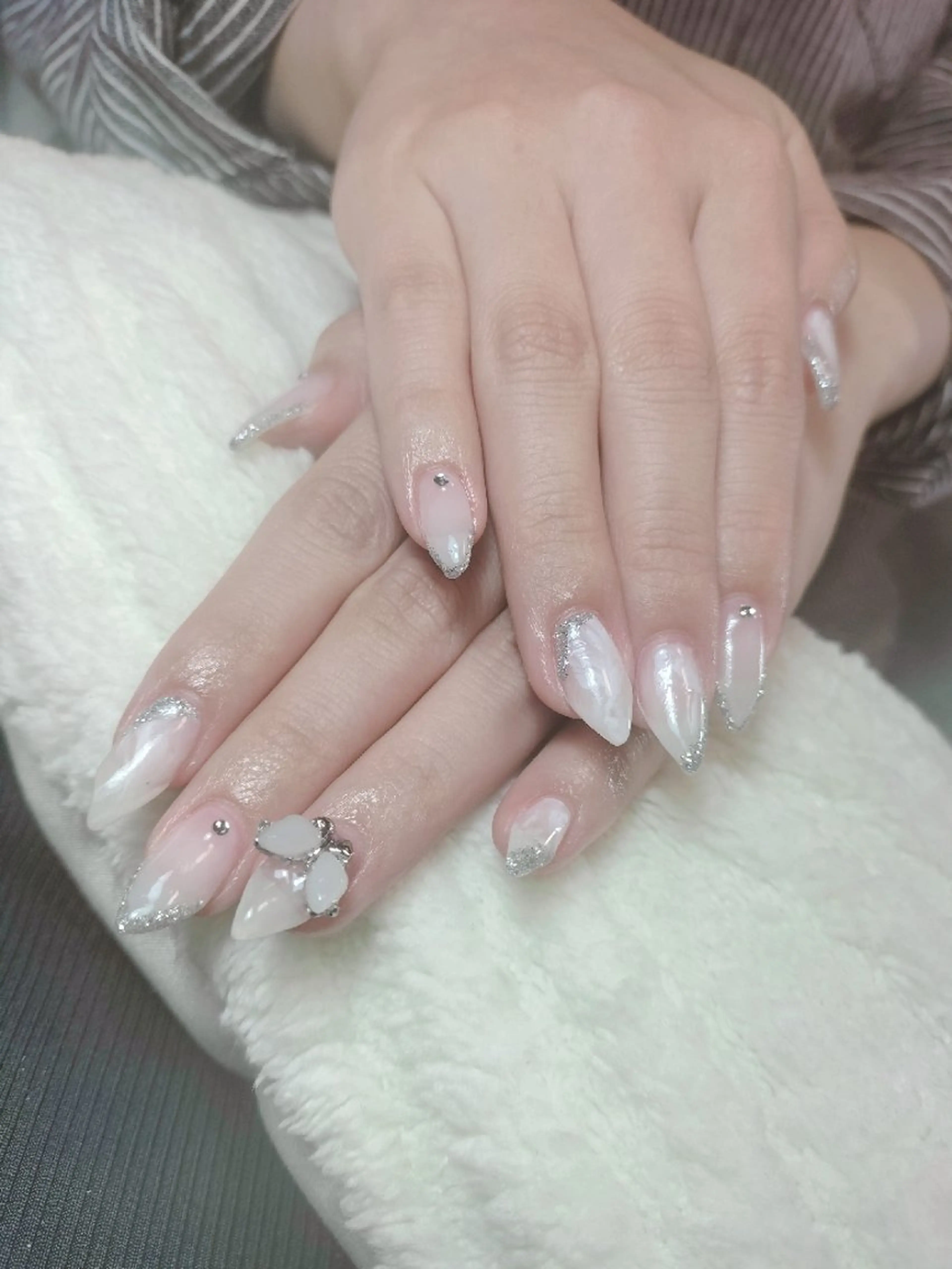 ネイル 小金井市のネイル ・美肌・眉毛やさんの眉毛・アイブロウイメージ