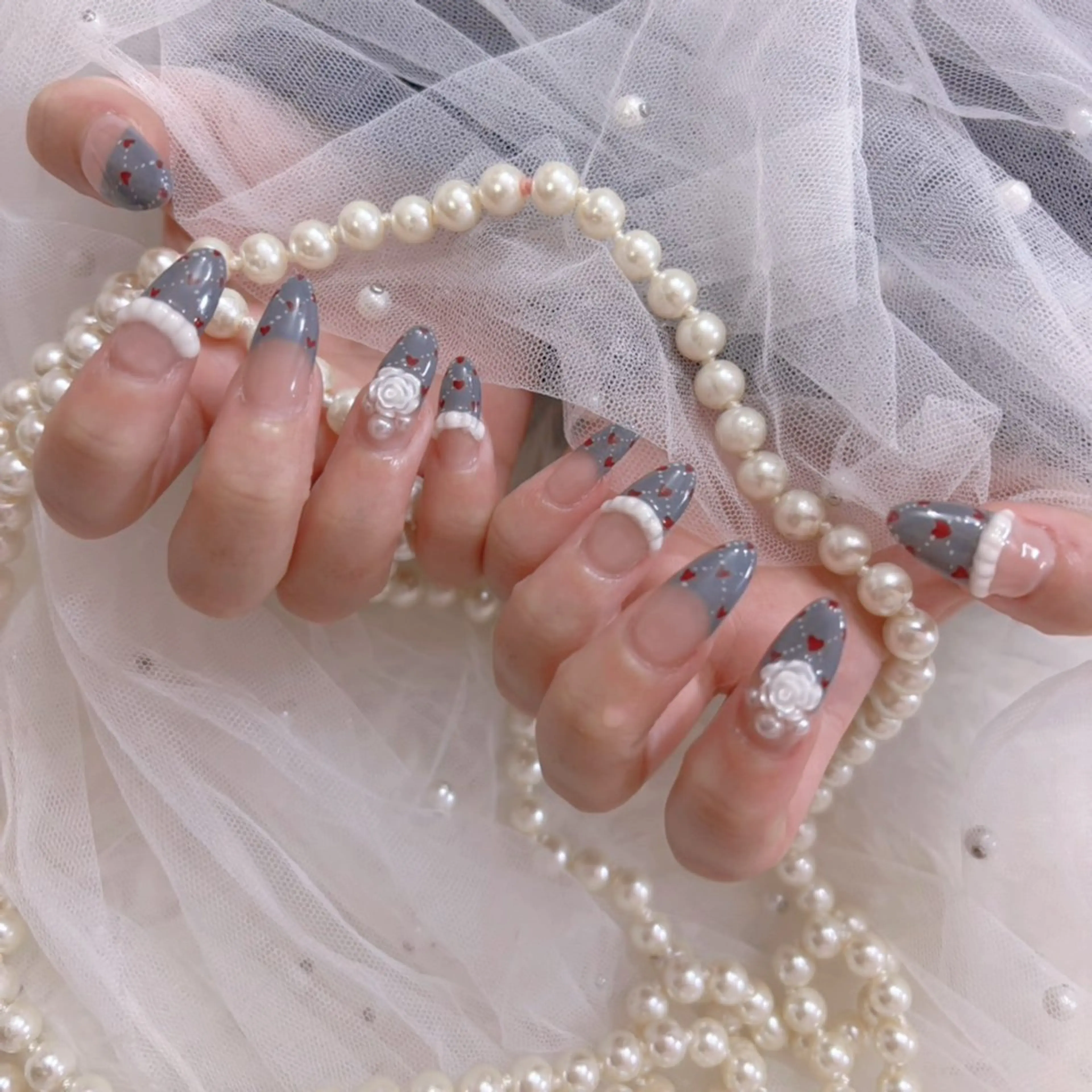 ネイル チークネイル フレンチネイル ジェルネイル ガーリー ハート 安部 沙織のネイルデザイン