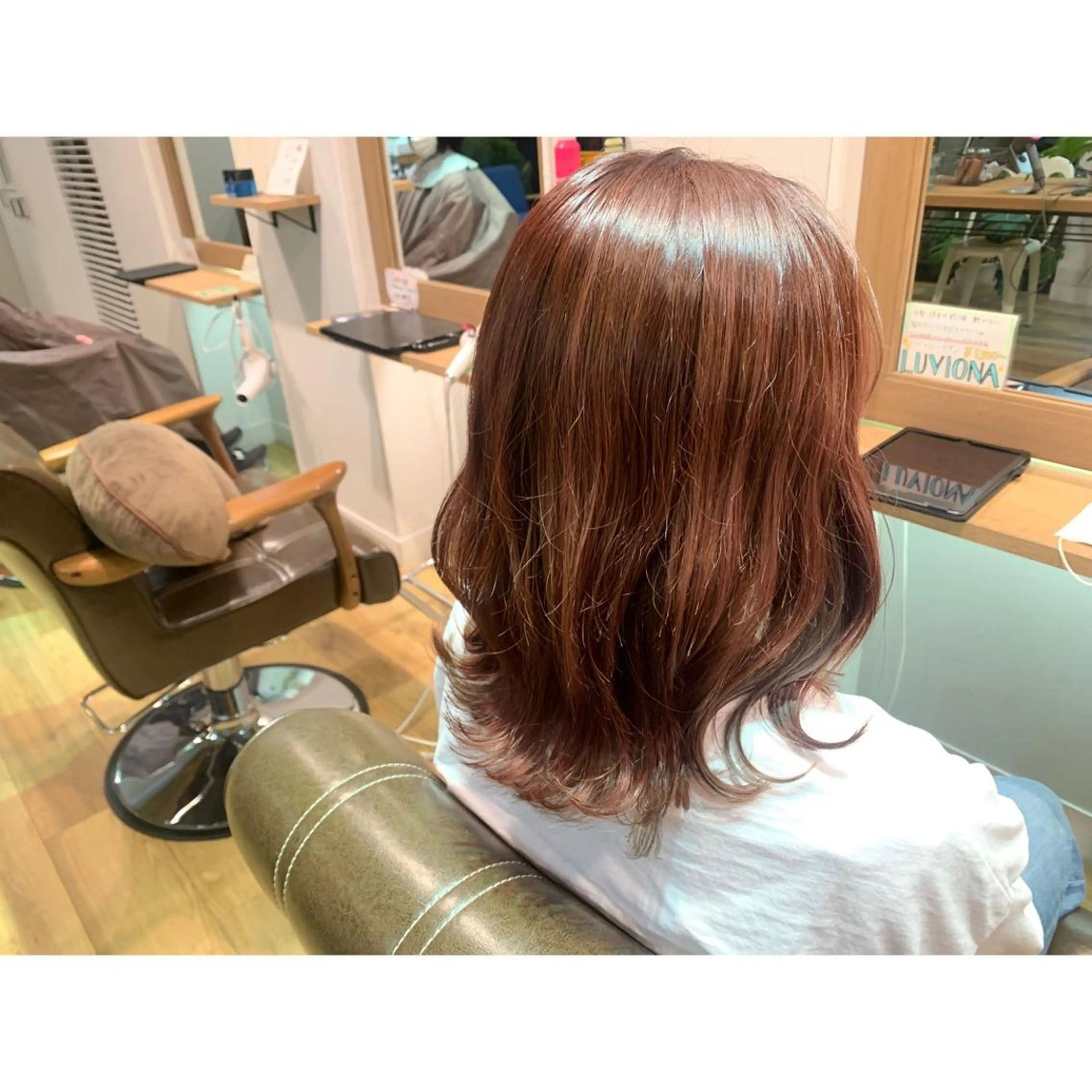 セミロング カラー グレージュ ピンクカラー ヘアカラー トリートメント ツキダテ ユイのヘアスタイル