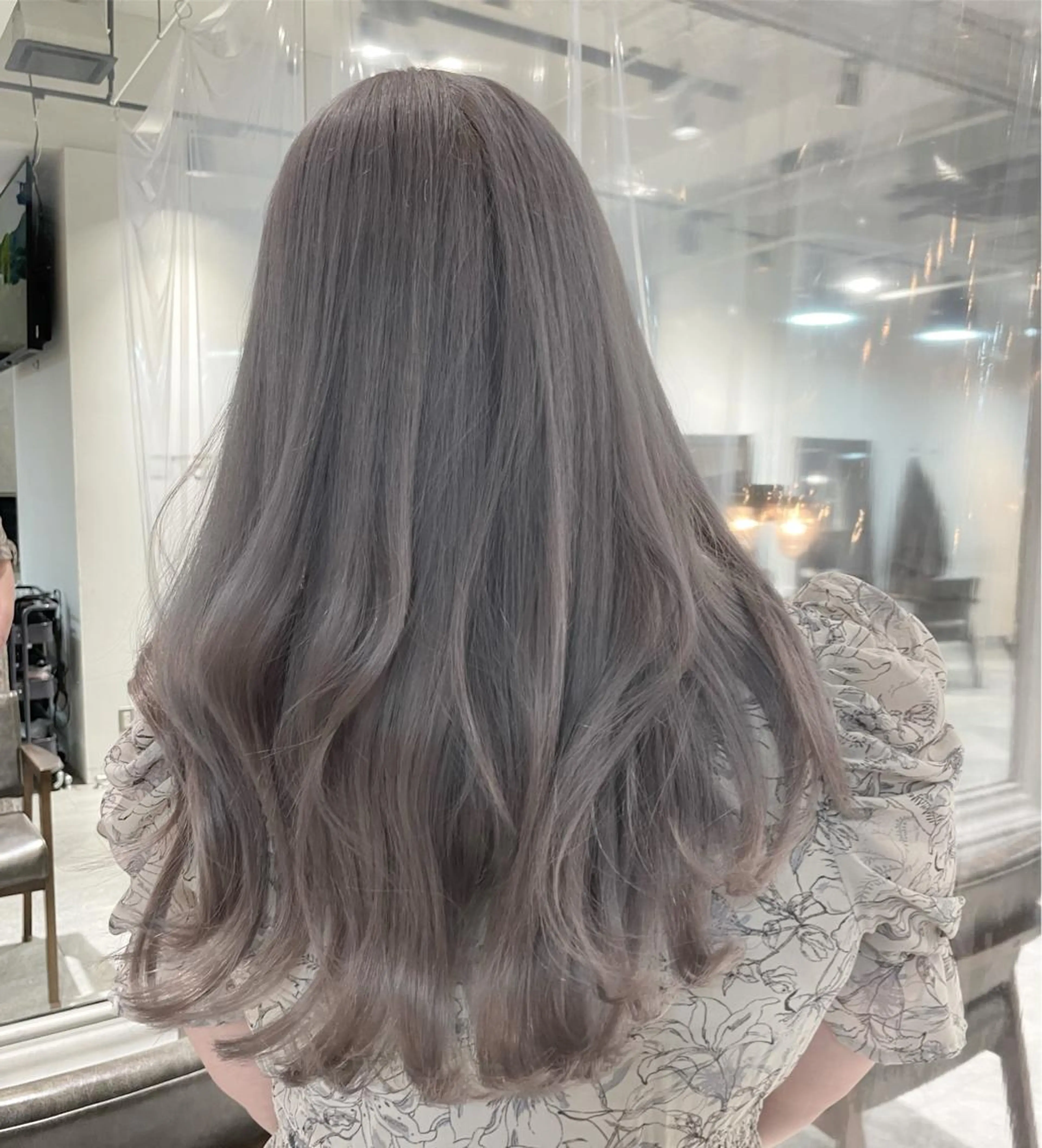 ミディアム カラー ヘアアレンジ ヘアカラー 🌹TikTok４万 ﾌｫﾛﾜｰ🌹AKIのヘアスタイル