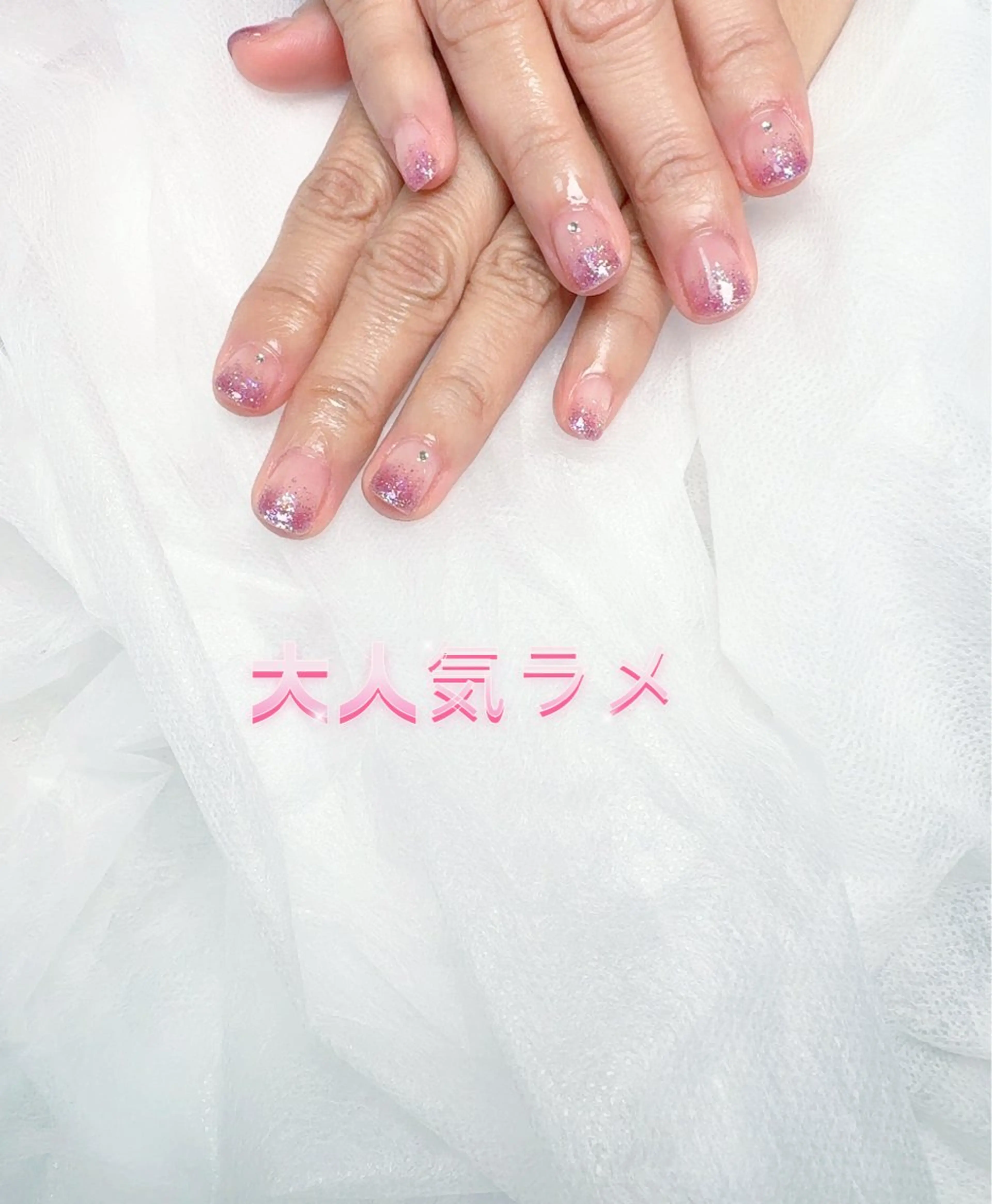 ネイル pink ladyサロン所属・べ にのネイルデザイン