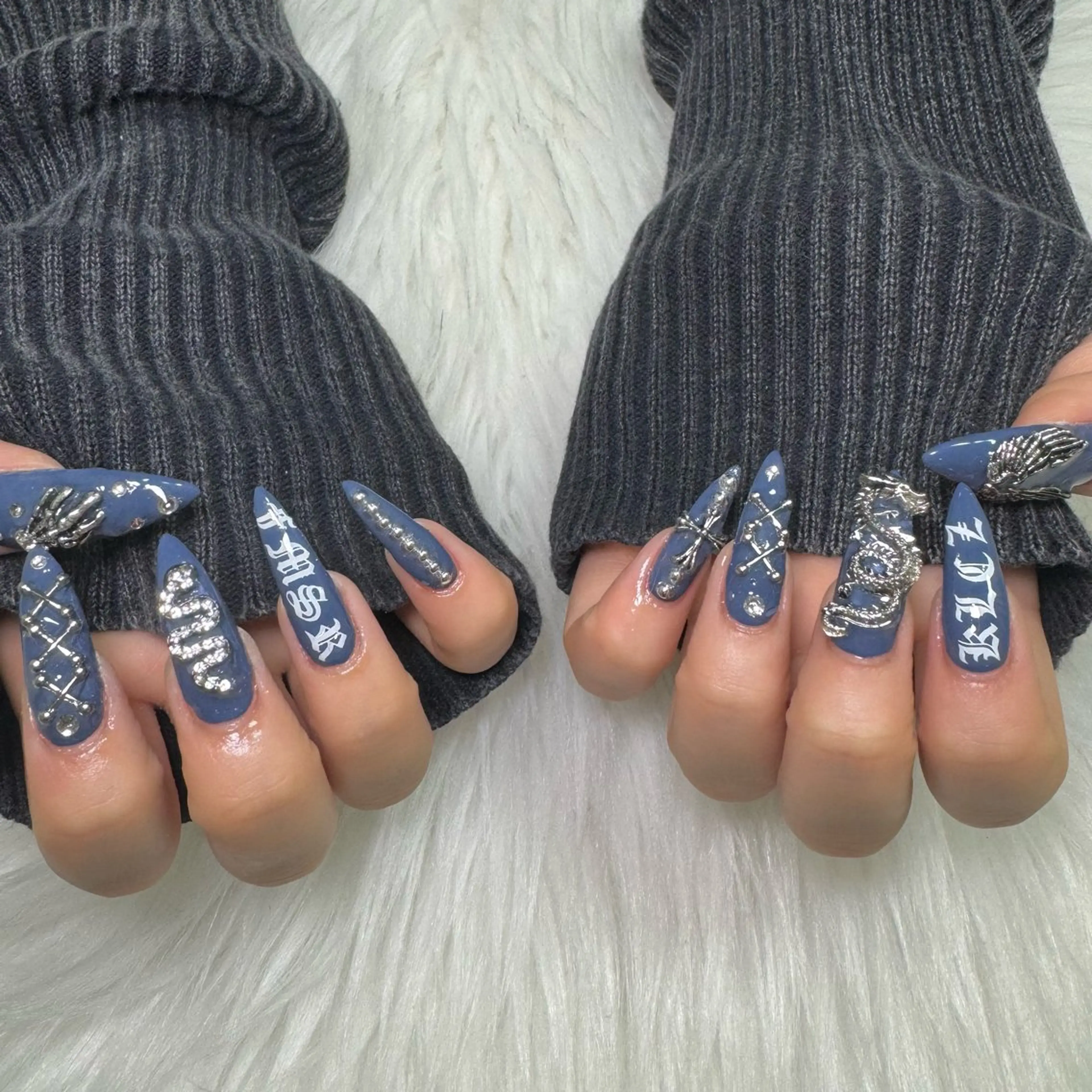 ネイル ハンドネイル 黒川 実祐のネイルデザイン