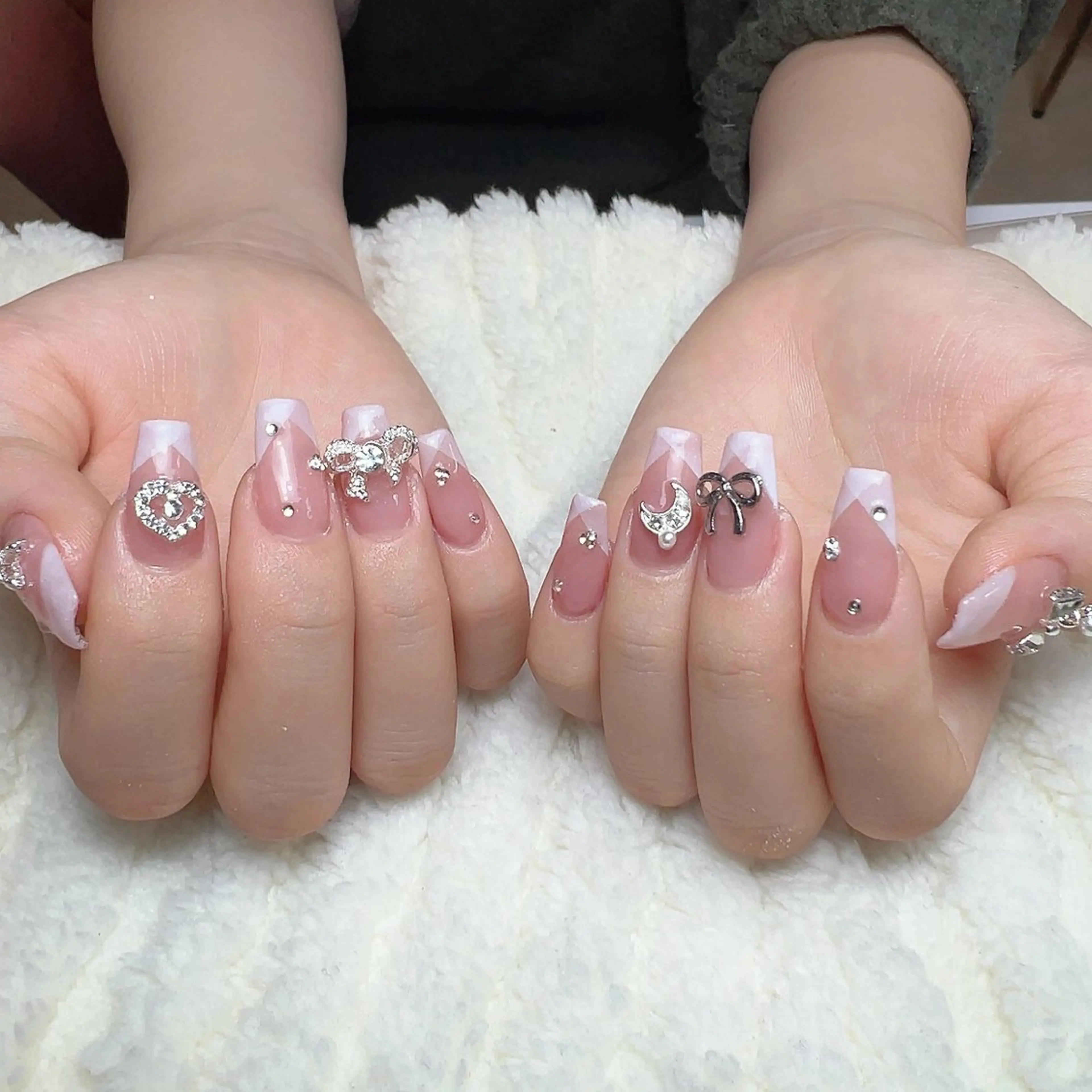 ネイル ハンドネイル ネイルサロン lotusのネイルデザイン