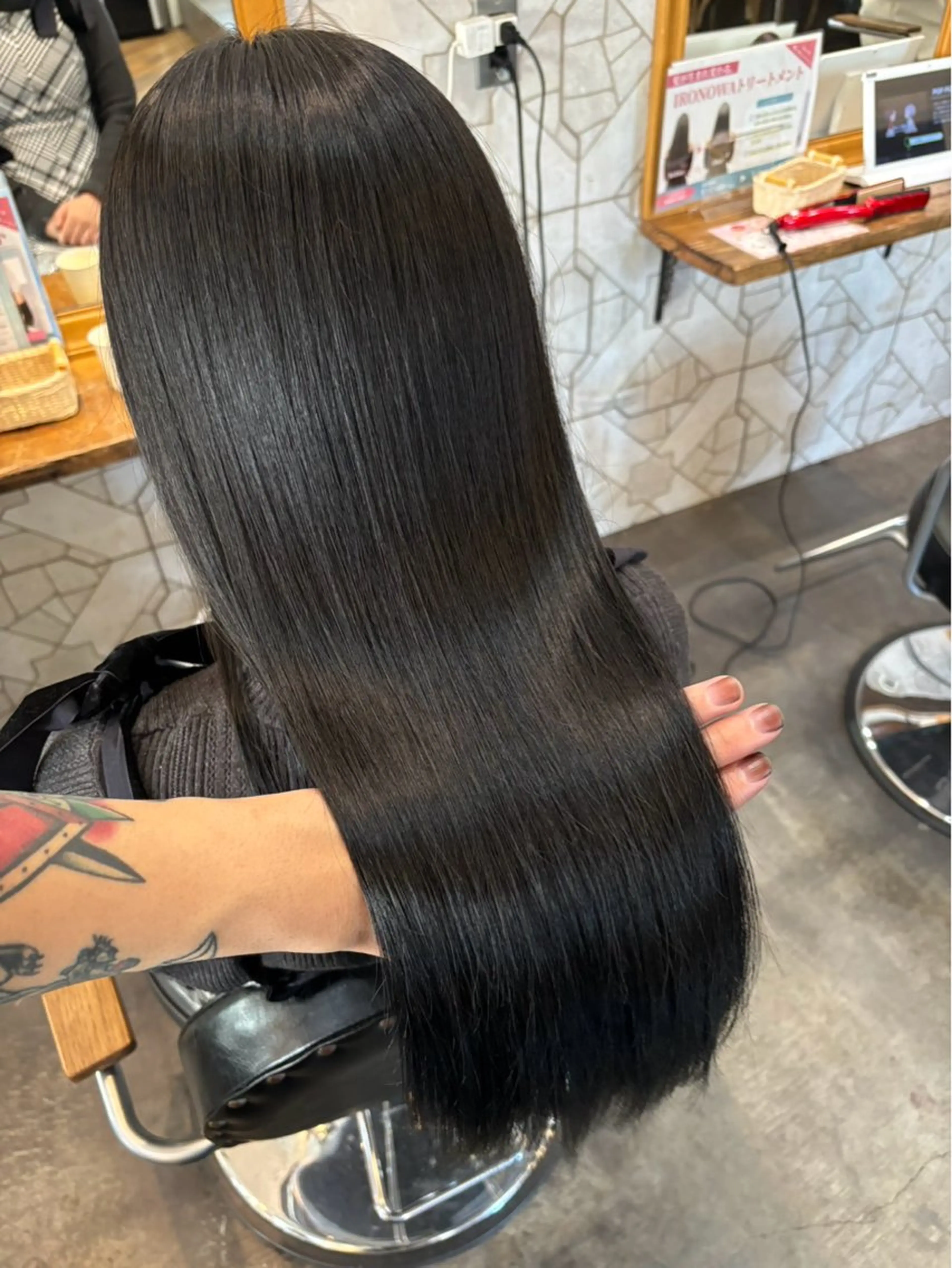 ロング ヘアカラー 藤原 拓人のヘアスタイル