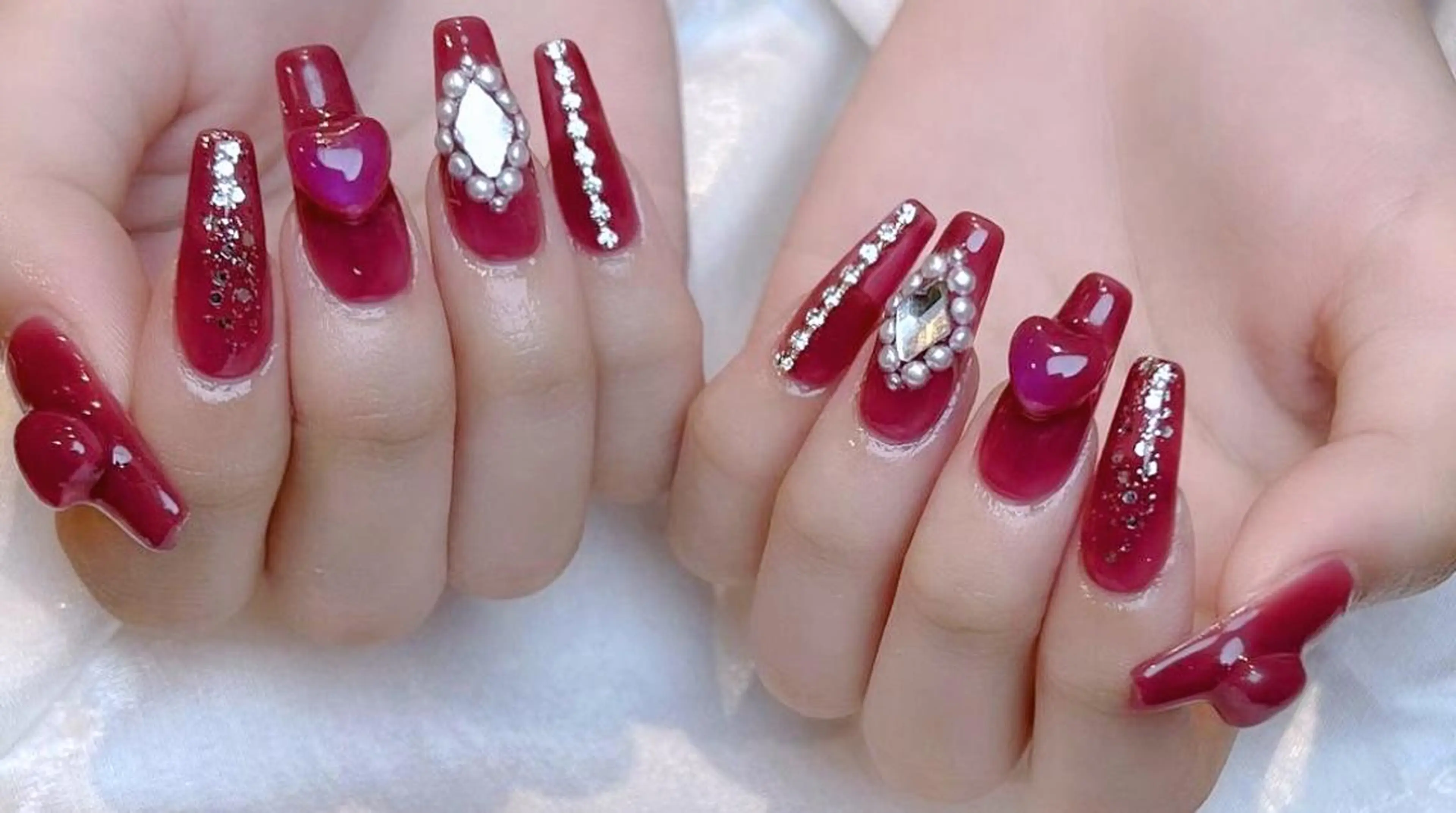 ネイル ハンドネイル VIVIAN リサのネイルデザイン