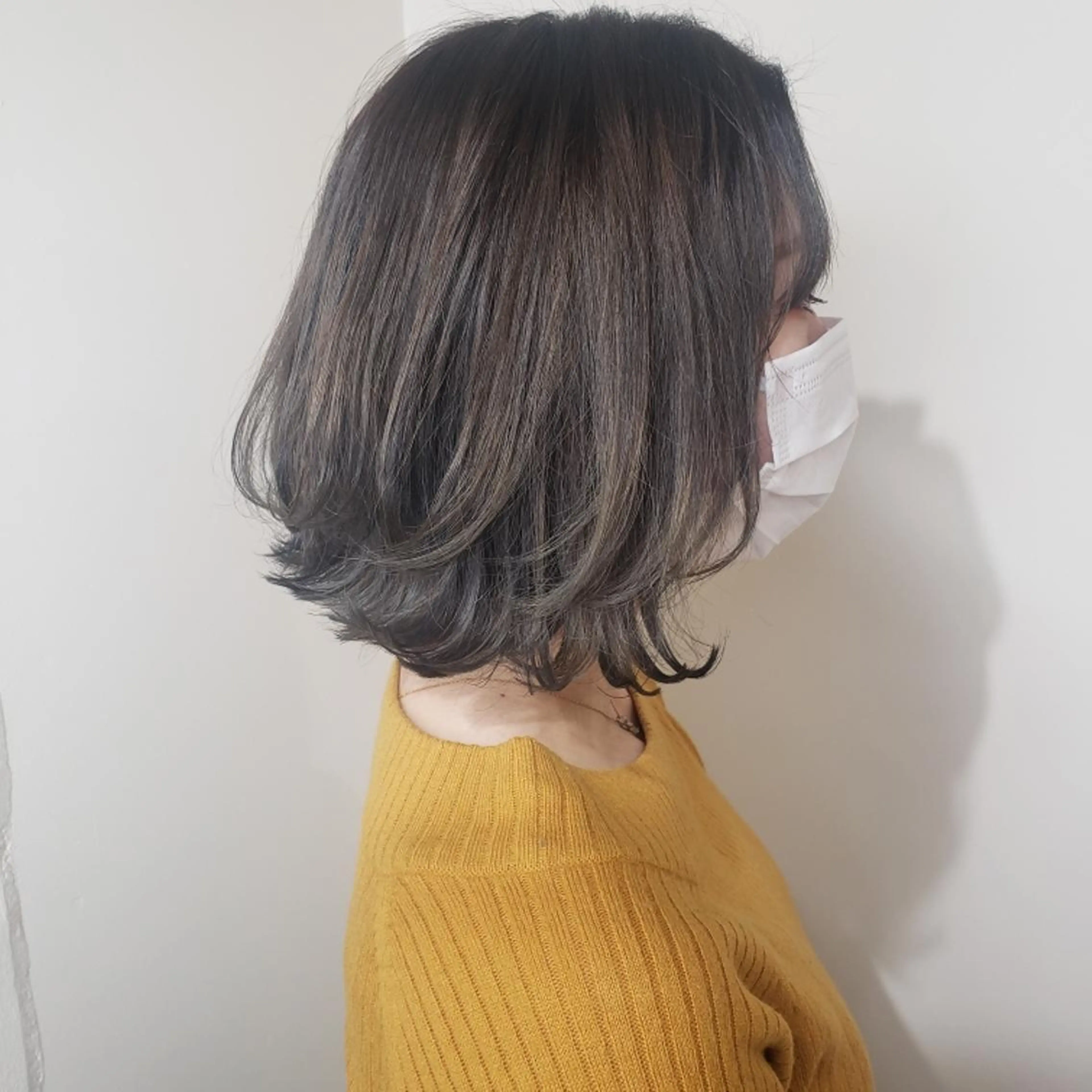 ミディアム ミディアムレイヤー レイヤーカット カット ヘアカラー トリートメント 🇰🇷透明感×ハイ トーン🌟tomoのヘアスタイル