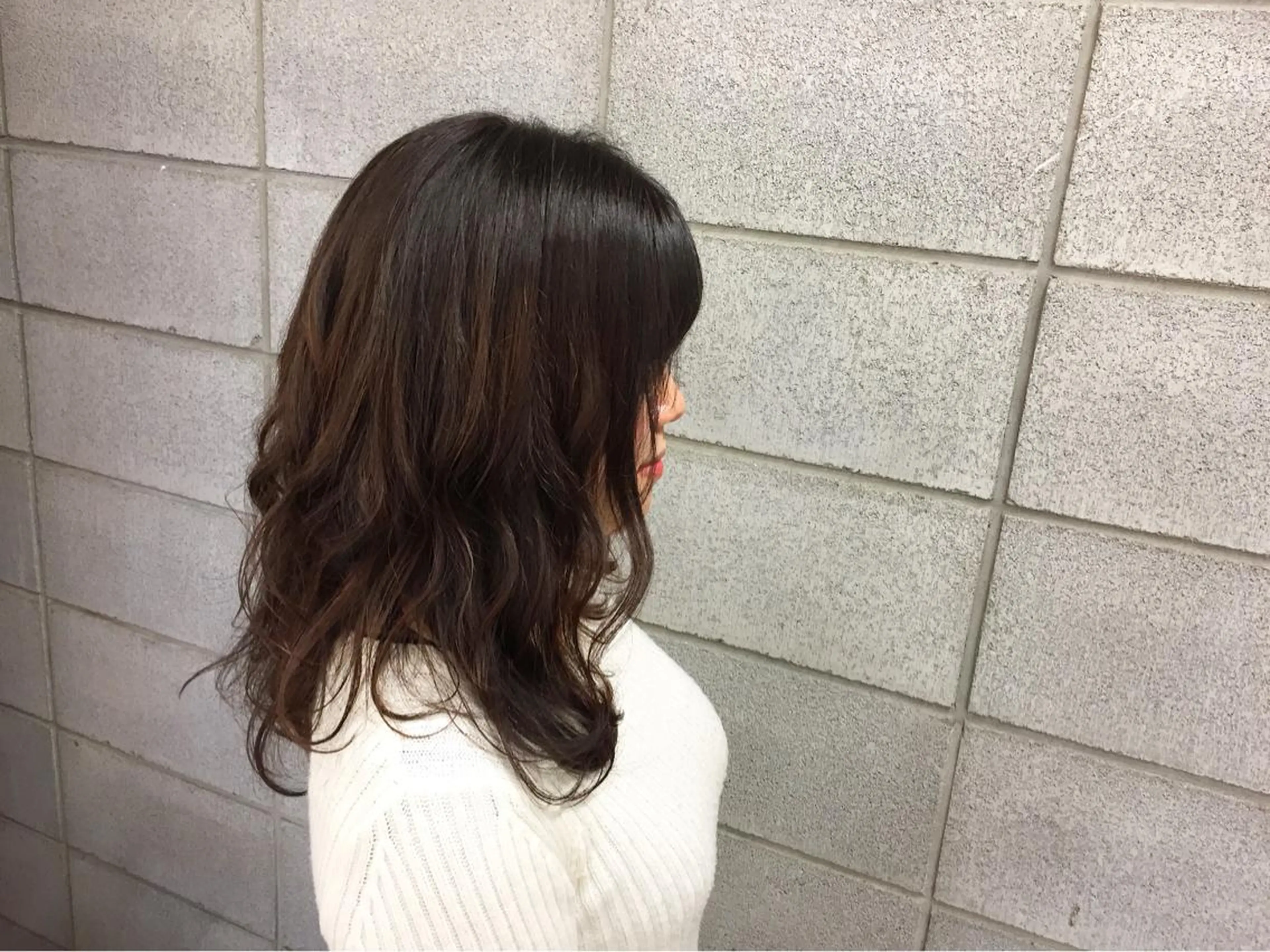 セミロング カラー ITO YUKIのヘアスタイル