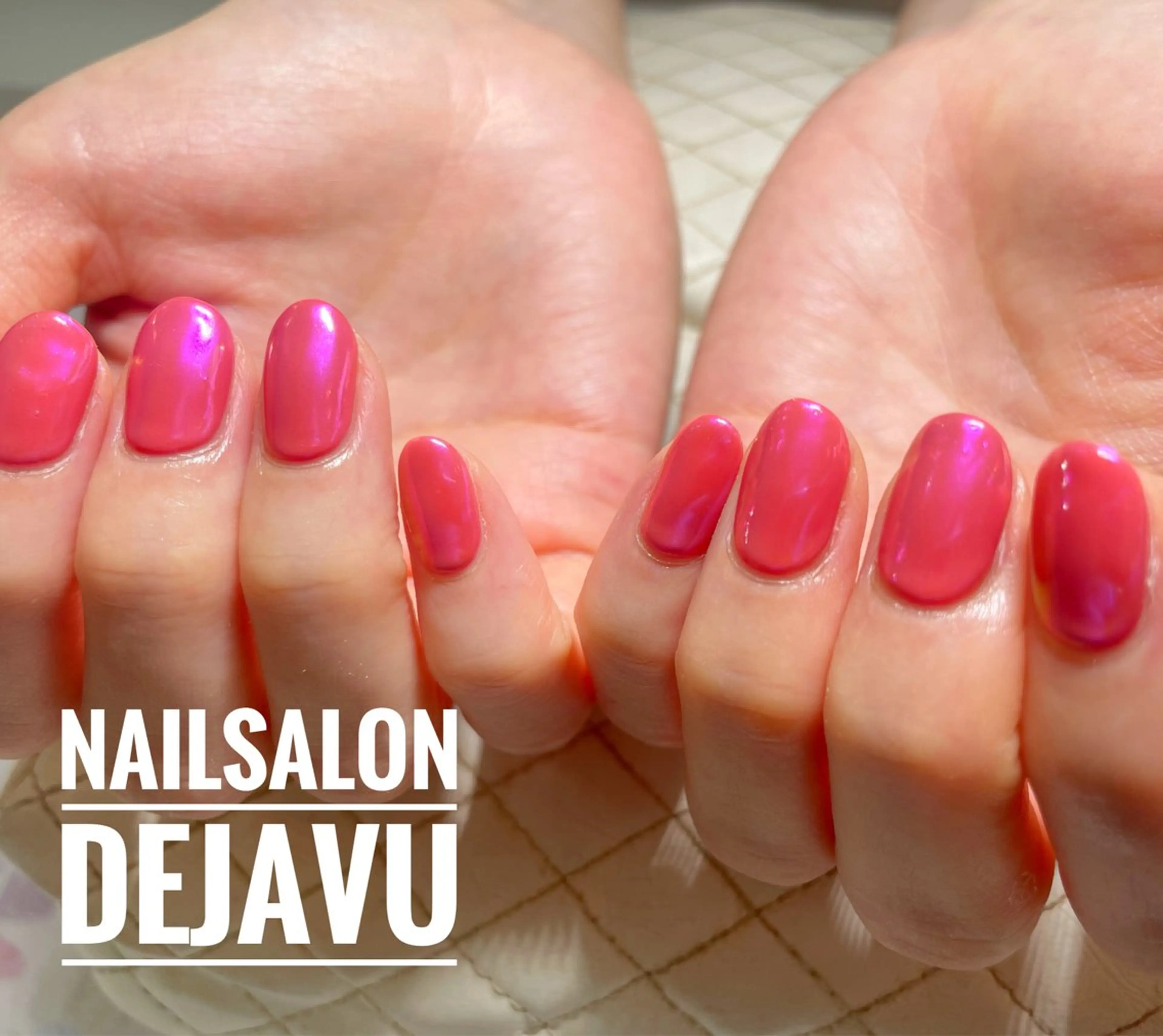 ネイル オーロラネイル ワンカラーネイル ハンドネイル Nailsalon Dejavuのネイルデザイン