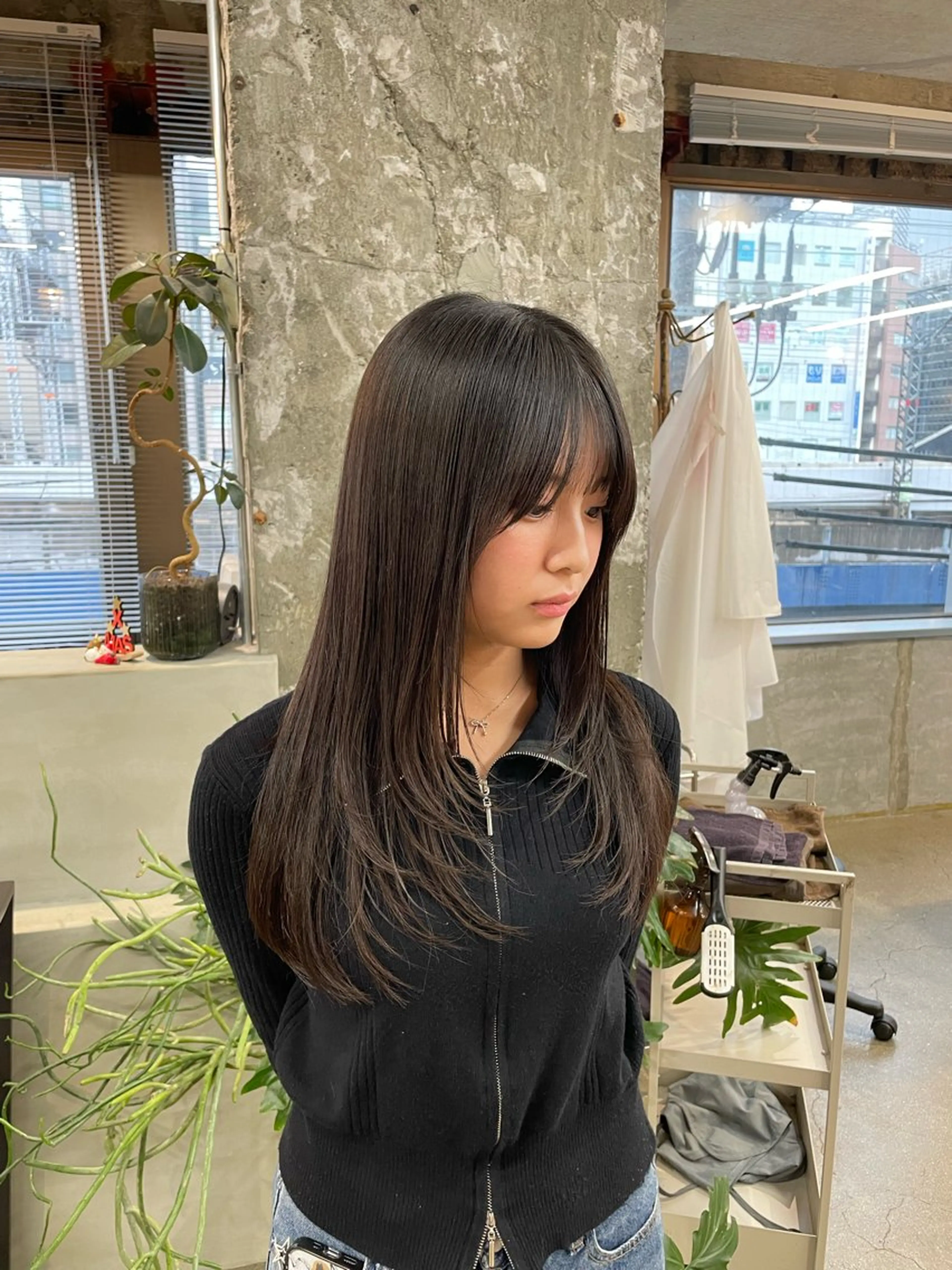 ロング カット アライ レンカのヘアスタイル