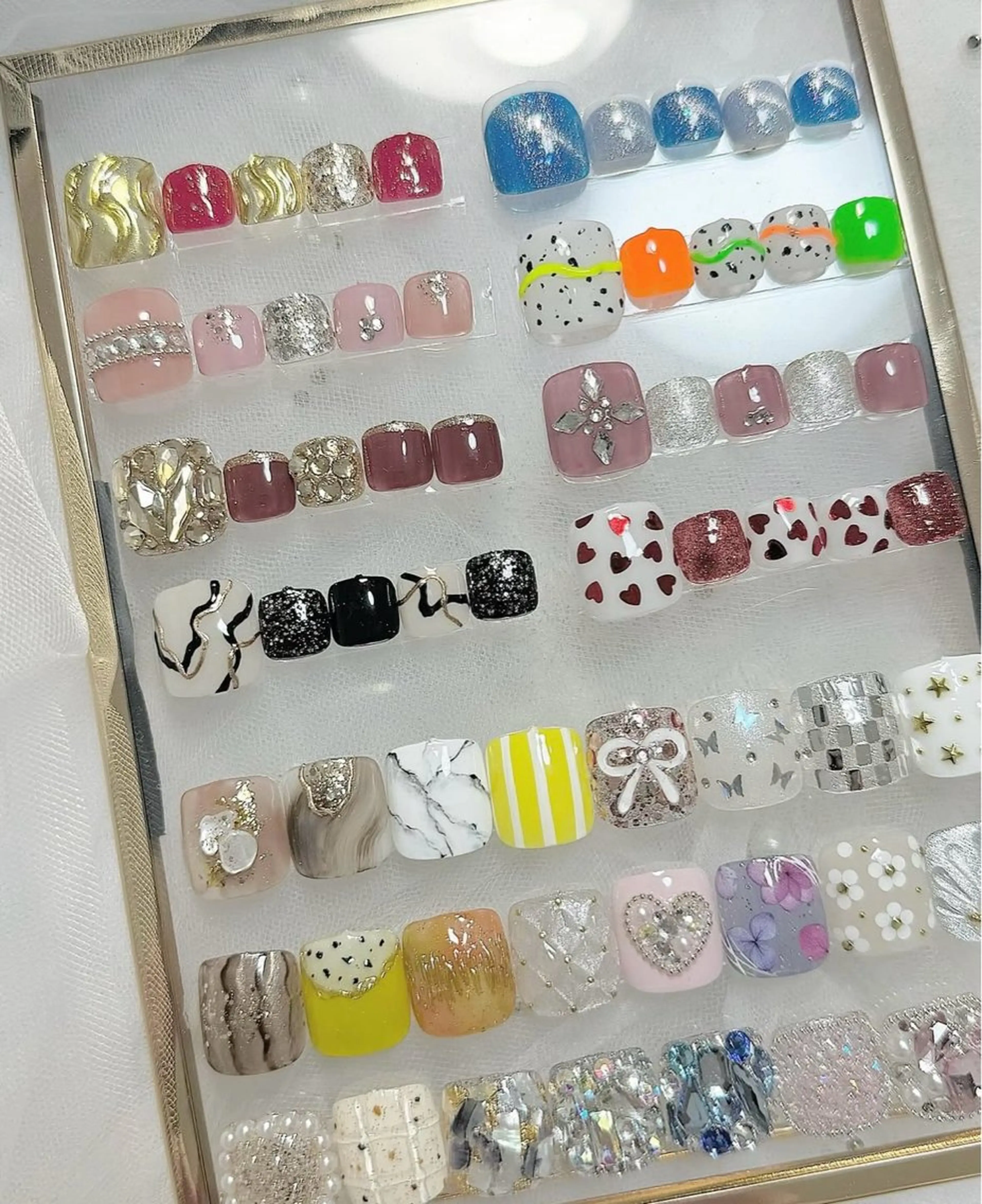 ネイル フットネイル H nailのネイルデザイン