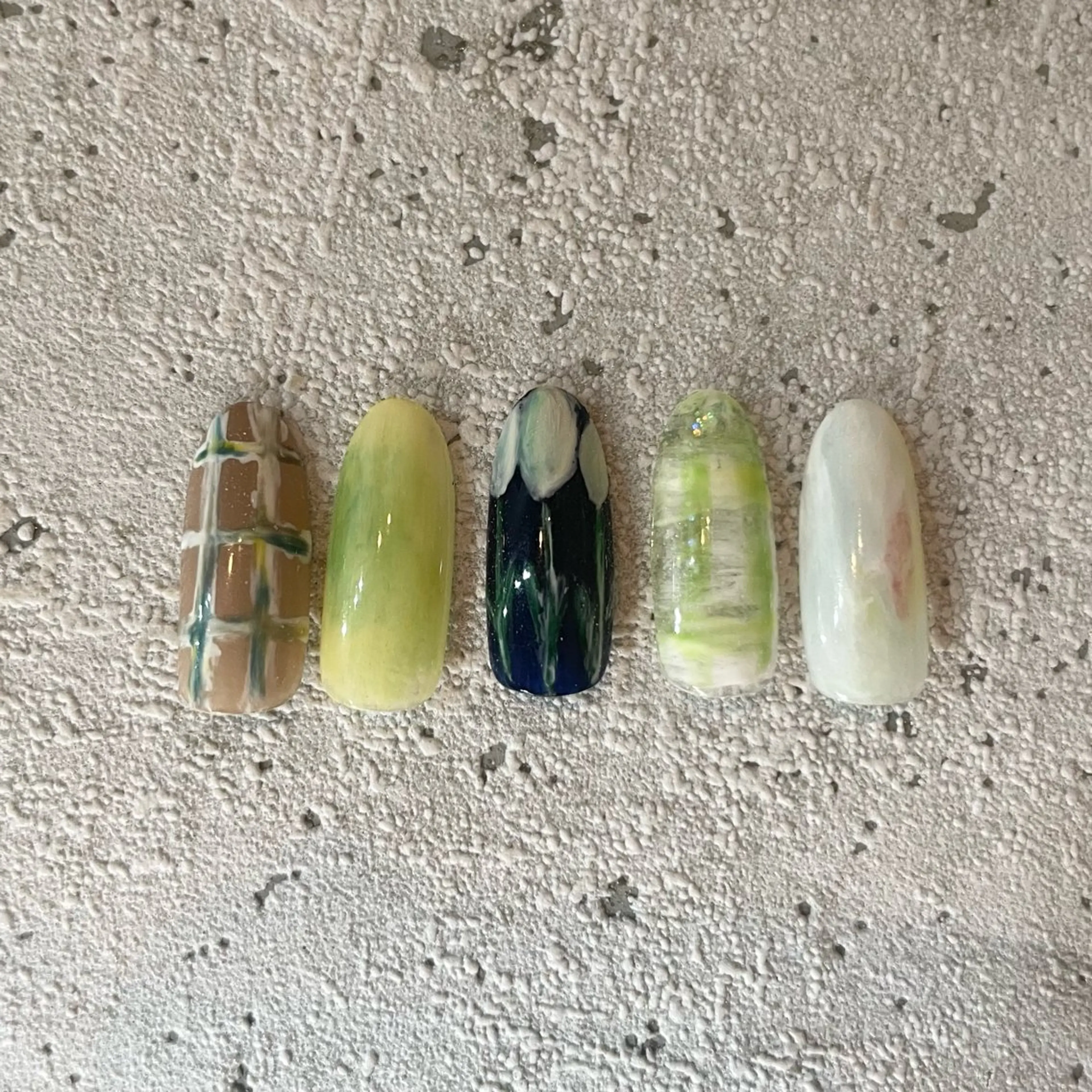 ネイル GO TODAY シェアサロン 京都店所属・nail 𓂃miyu（ミユ）のネイルデザイン