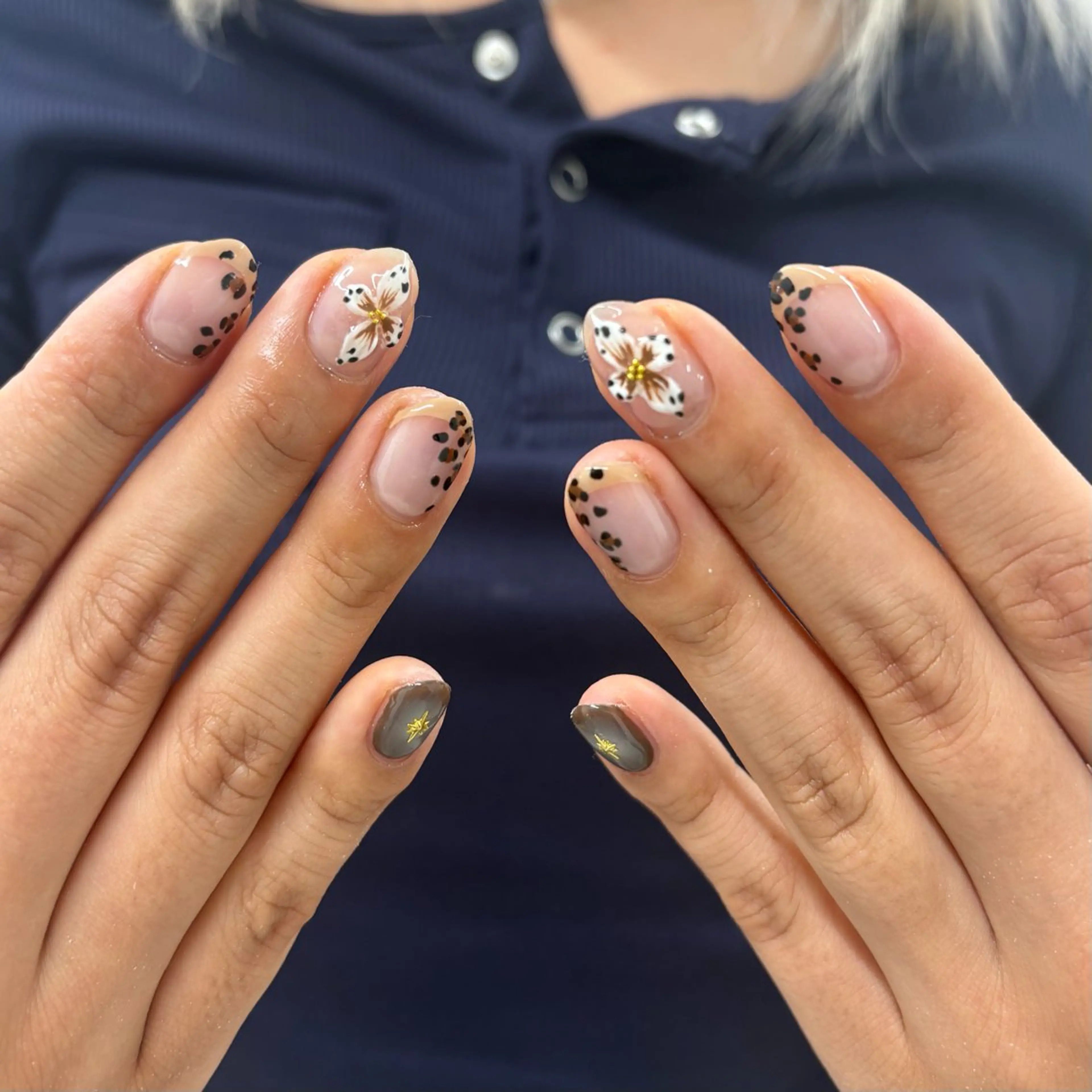 ネイル ハンドネイル yuria 🎀海外ネイル🌺のネイルデザイン