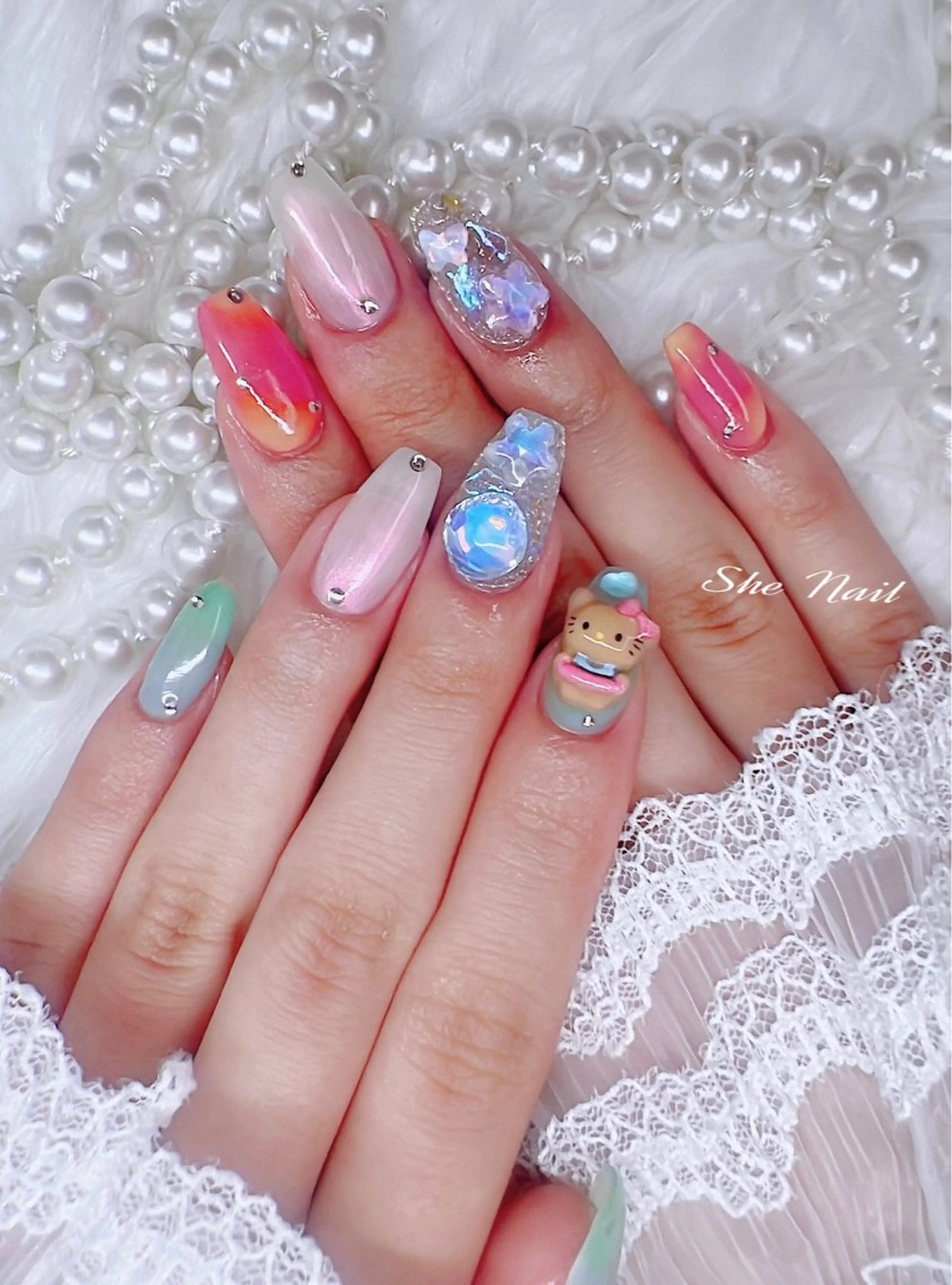 ネイル チークネイル 長さ出し マグネットネイル ミラーネイル 持ち込み She   Nail所属・ISA_ BELLAのネイルデザイン