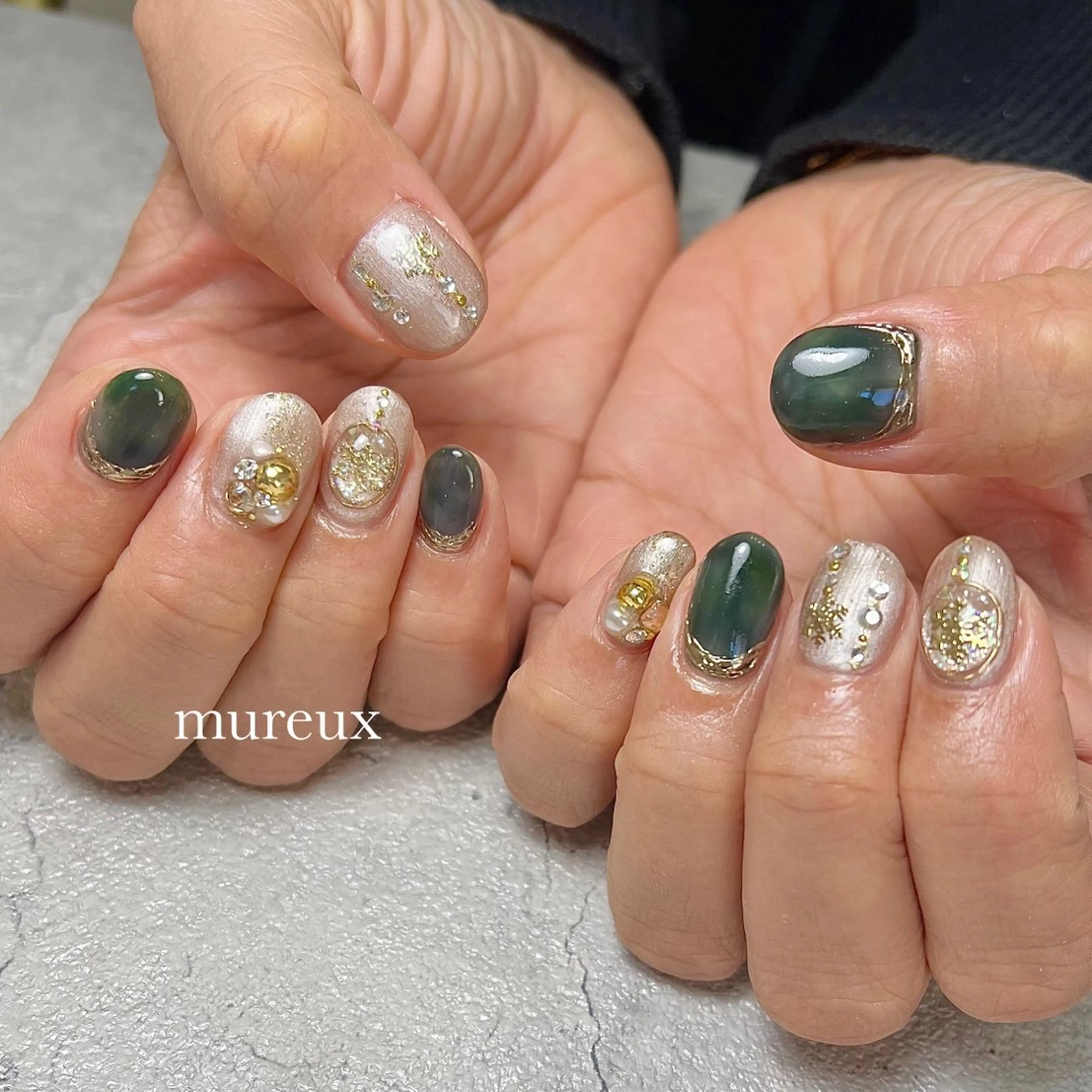 ネイル ハンドネイル mureux ∵ayakaのネイルデザイン