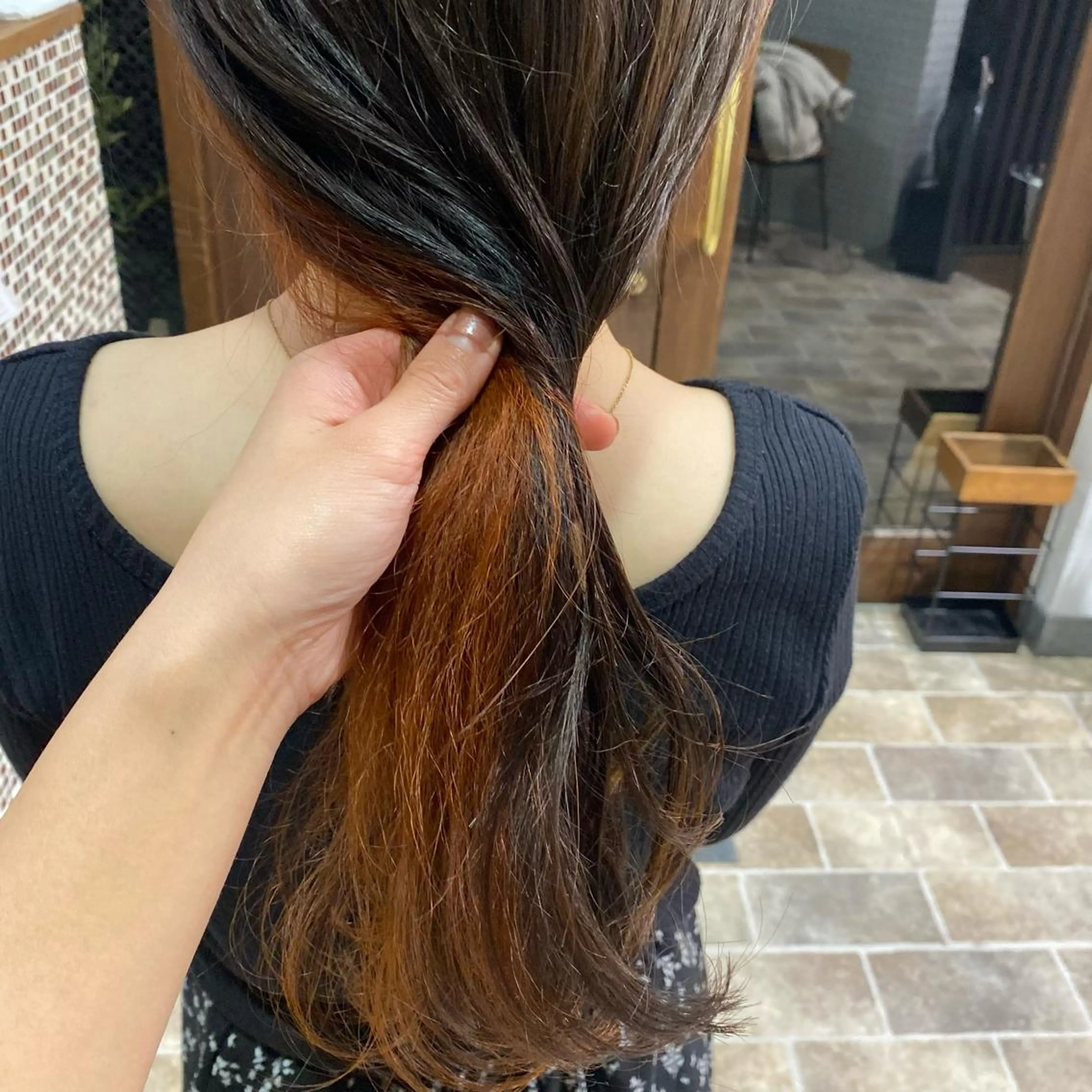 ロング カラー 中村 友香のヘアスタイル