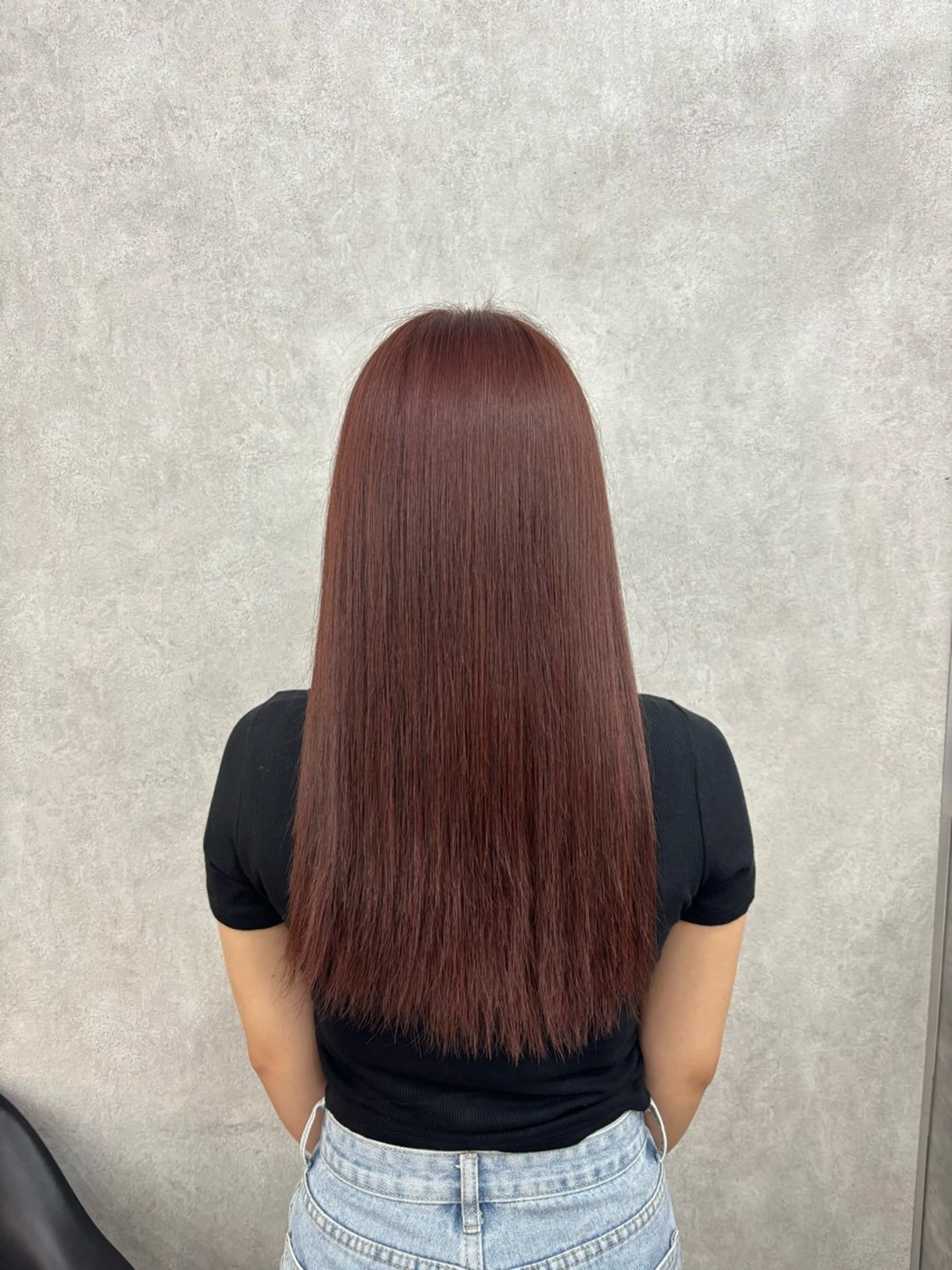 ロング カラー レッドカラー 倉澤 愛理のヘアスタイル