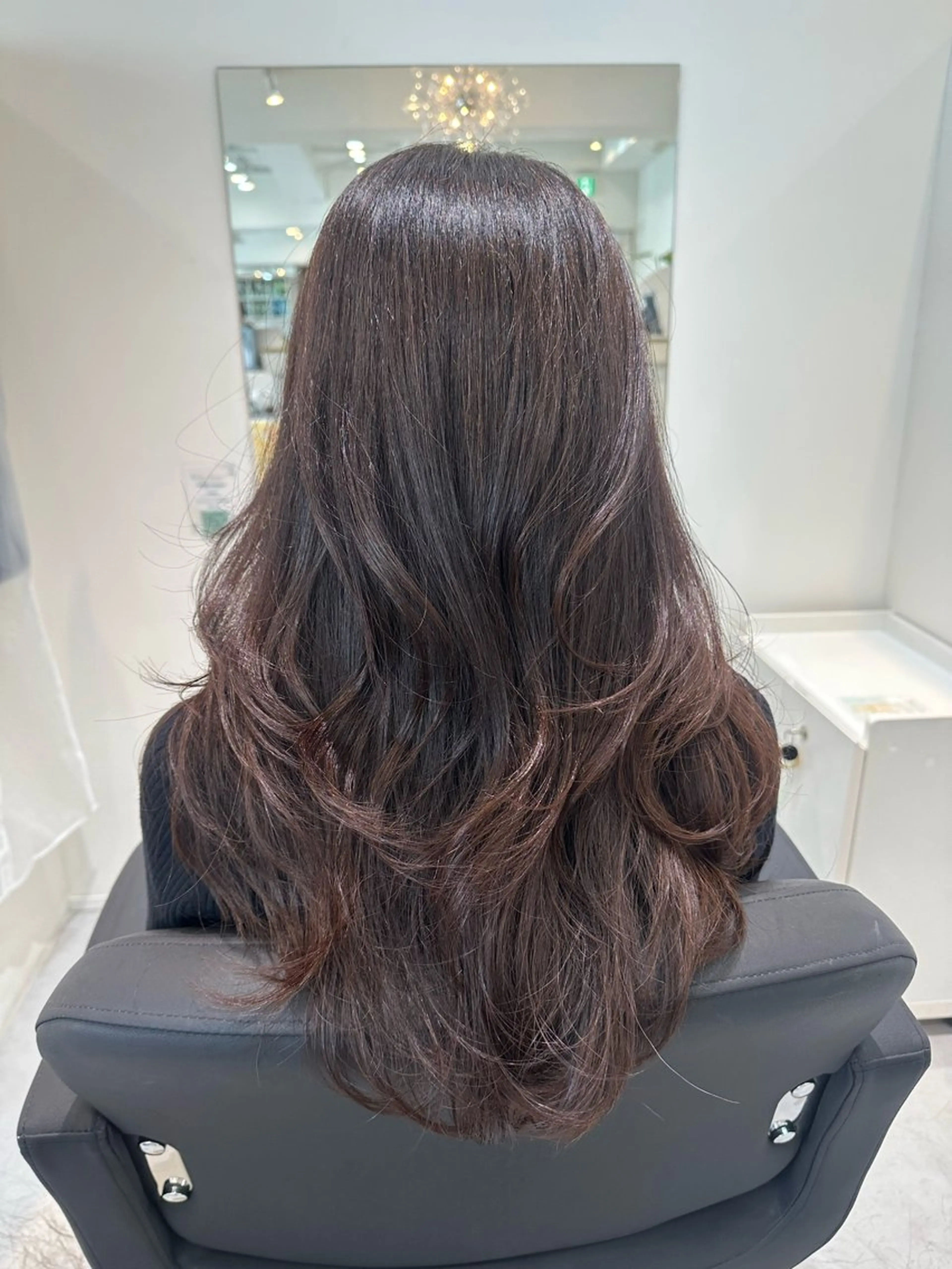 セミロング Emuest心斎橋 SAKIのヘアスタイル