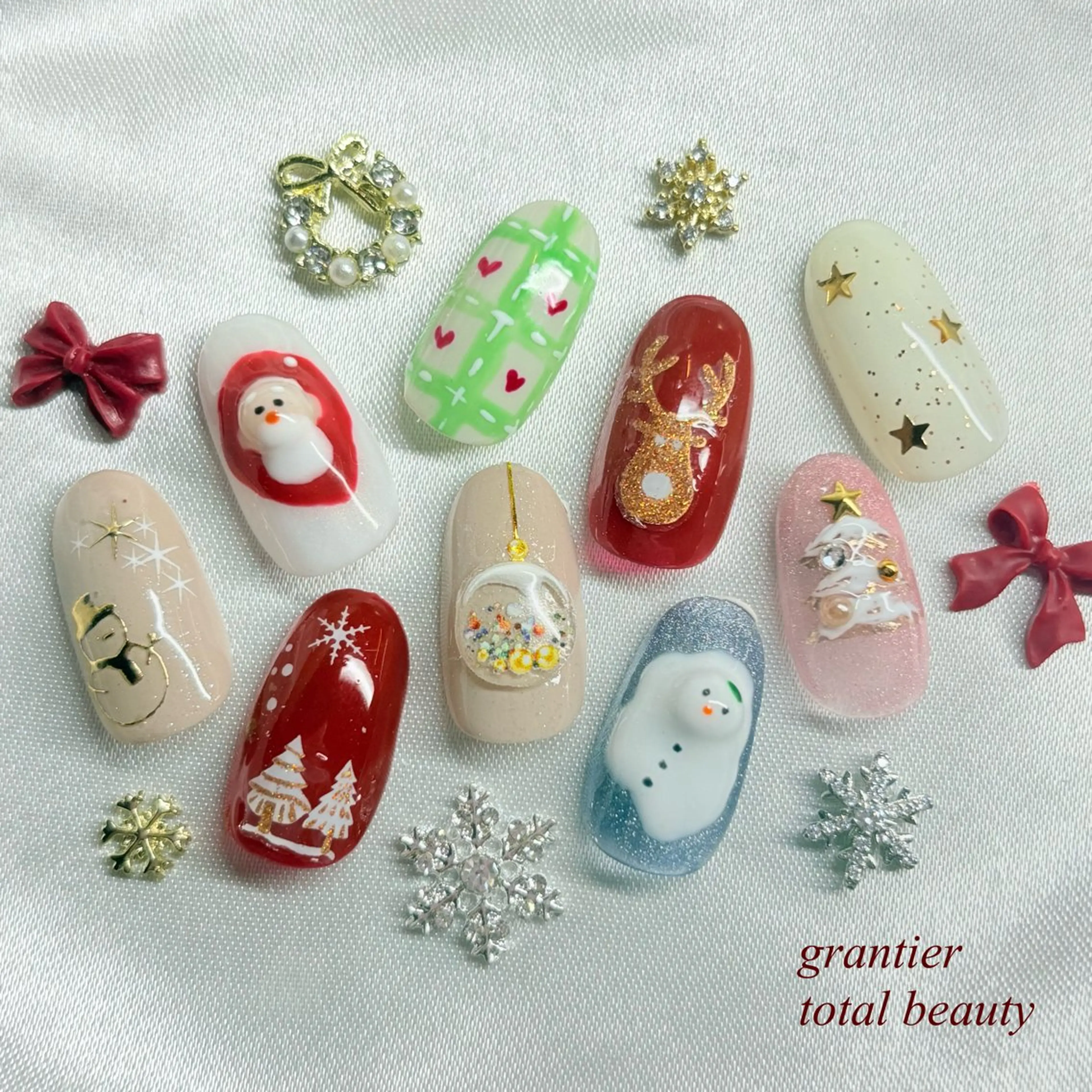 ネイル 冬ネイル クリスマス ハンドネイル grantier beautyのネイルデザイン