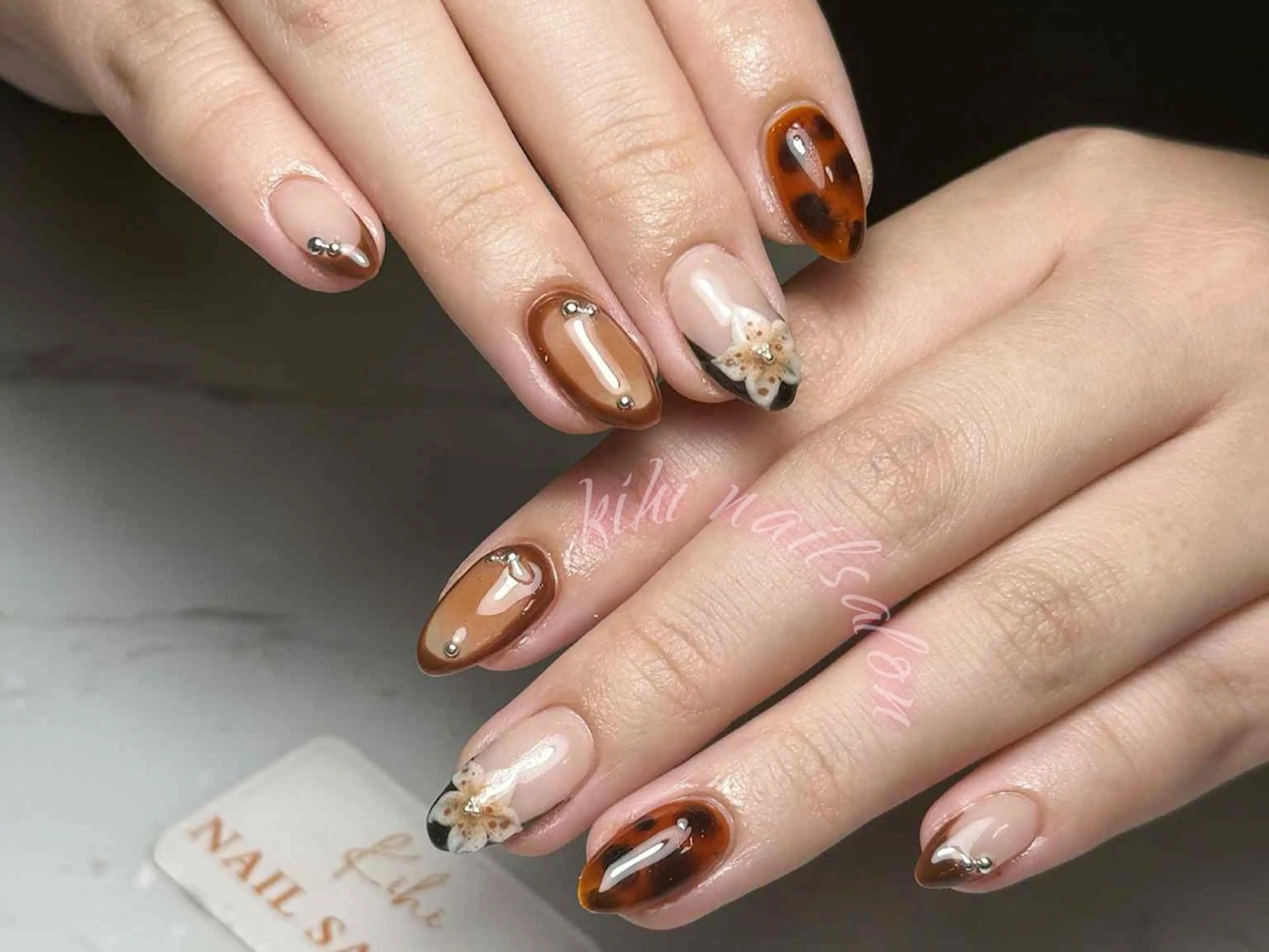 ネイル アートネイル フレンチネイル ジェルネイル グラデーション 韓国ネイル ハンドネイル ハンドケア さくら💮💮 【オフ無料】のネイルデザイン