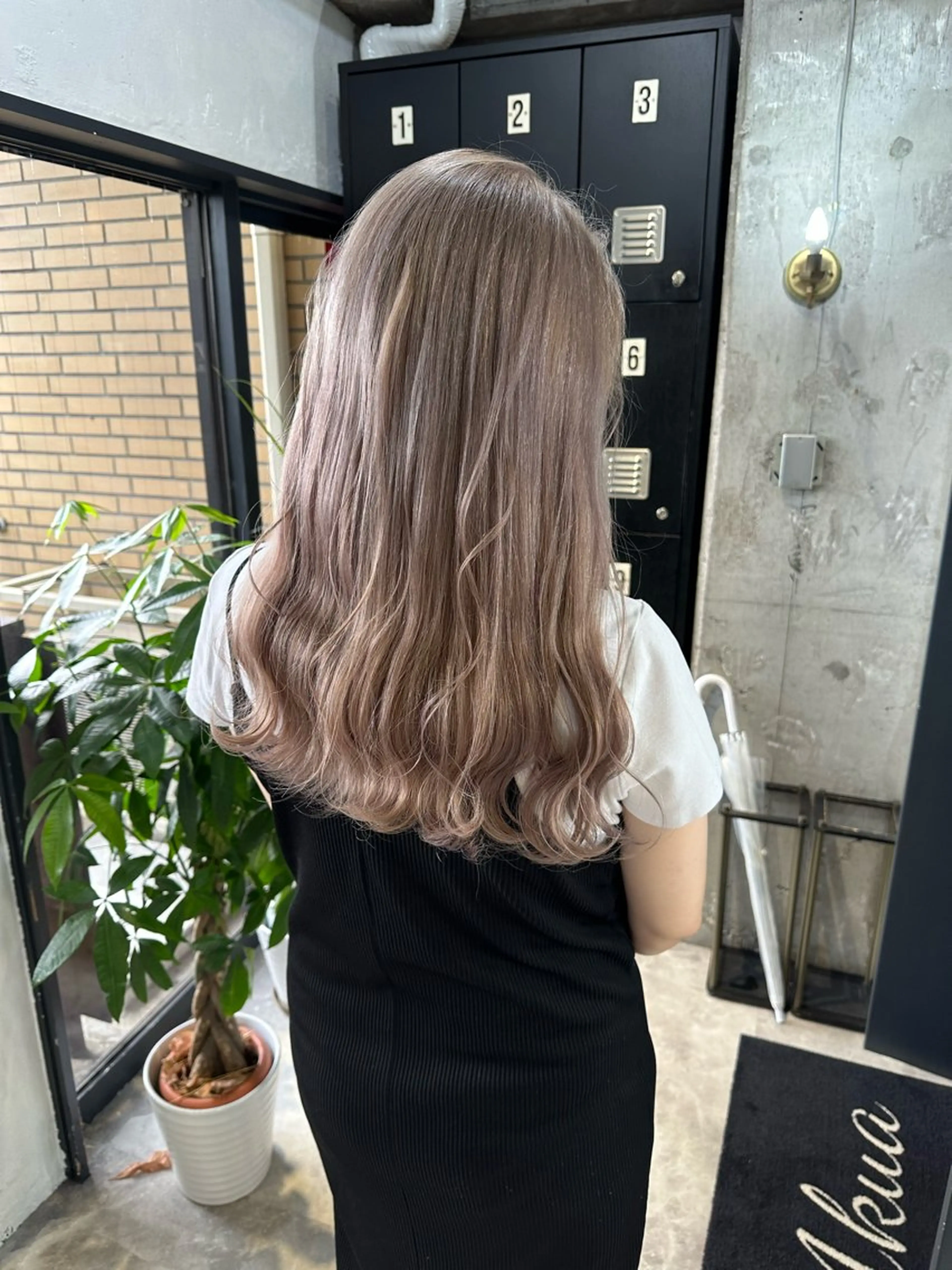 ロング カラー ベージュカラー ピンクカラー ピンクベージュ カット ヘアカラー 縮毛矯正 トリートメント ヘッドスパ Akua【代表】 Kazumaのヘアスタイル