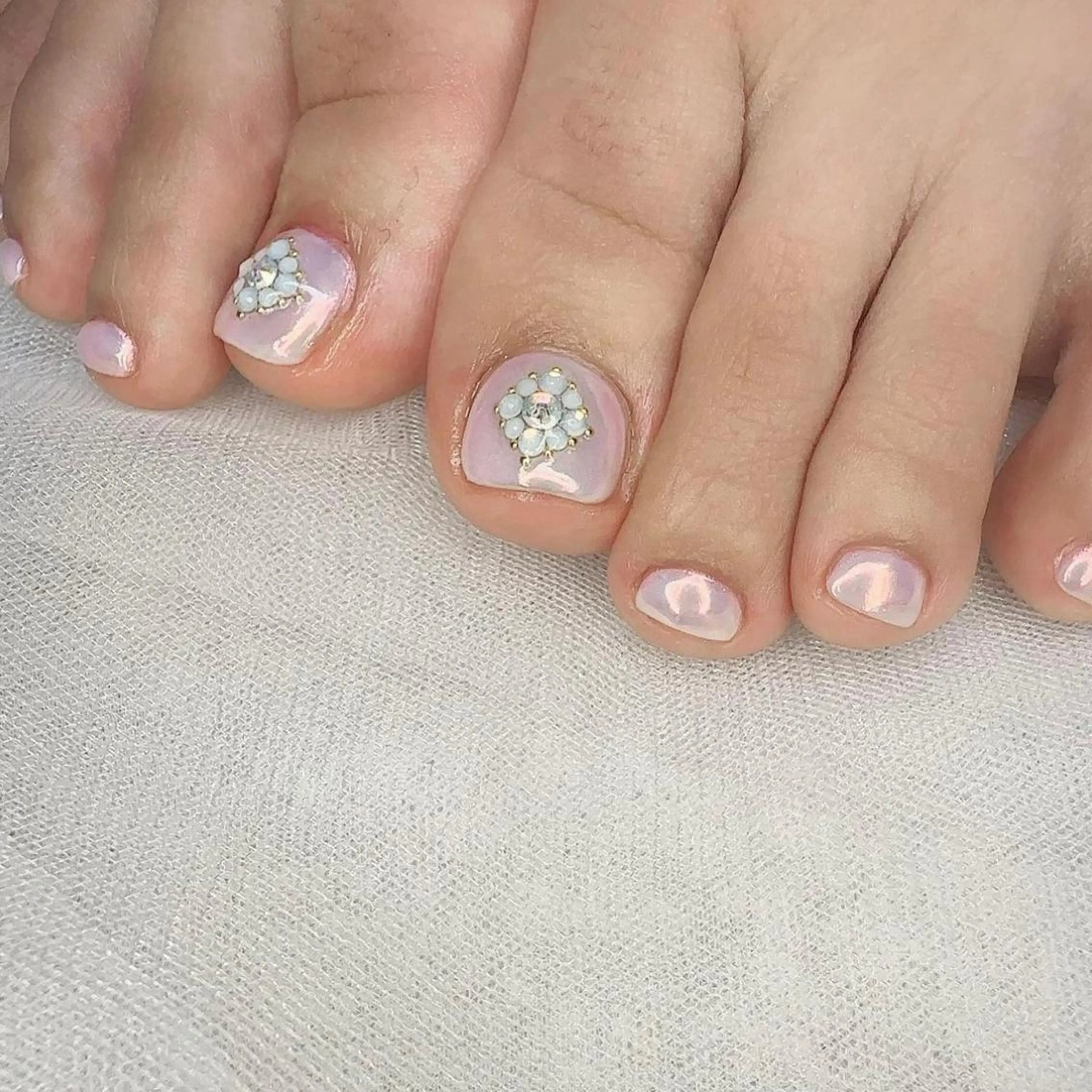 ネイル オーロラネイル クリアネイル フットネイル 氷ネイル・うるうるネイル 韓国ネイル 🪞KAPE NAIL 🪞のネイルデザイン