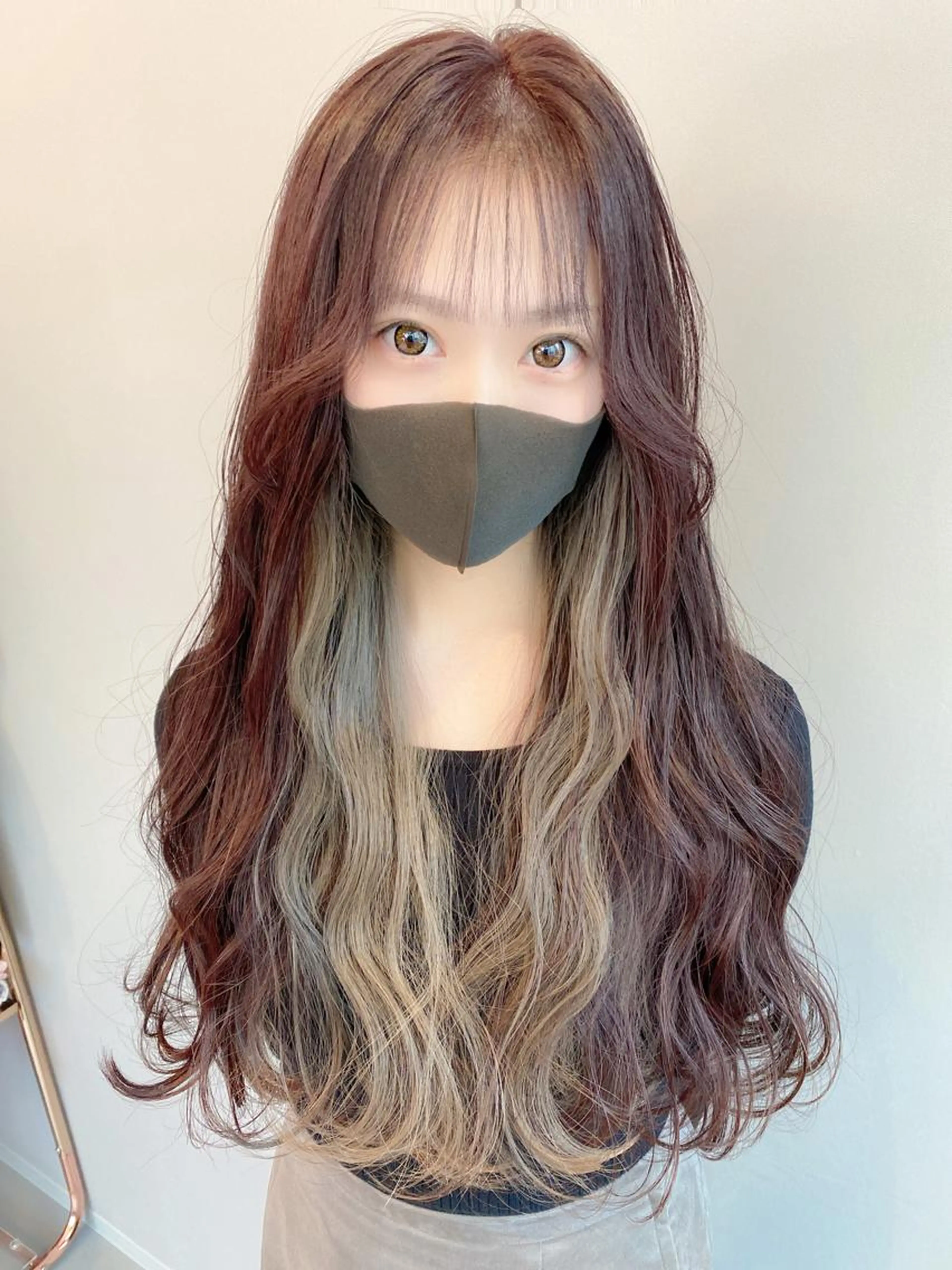 【インナーカラー】「ブリーチ使用」＋全体カラー＋オージュアプレトリの写真