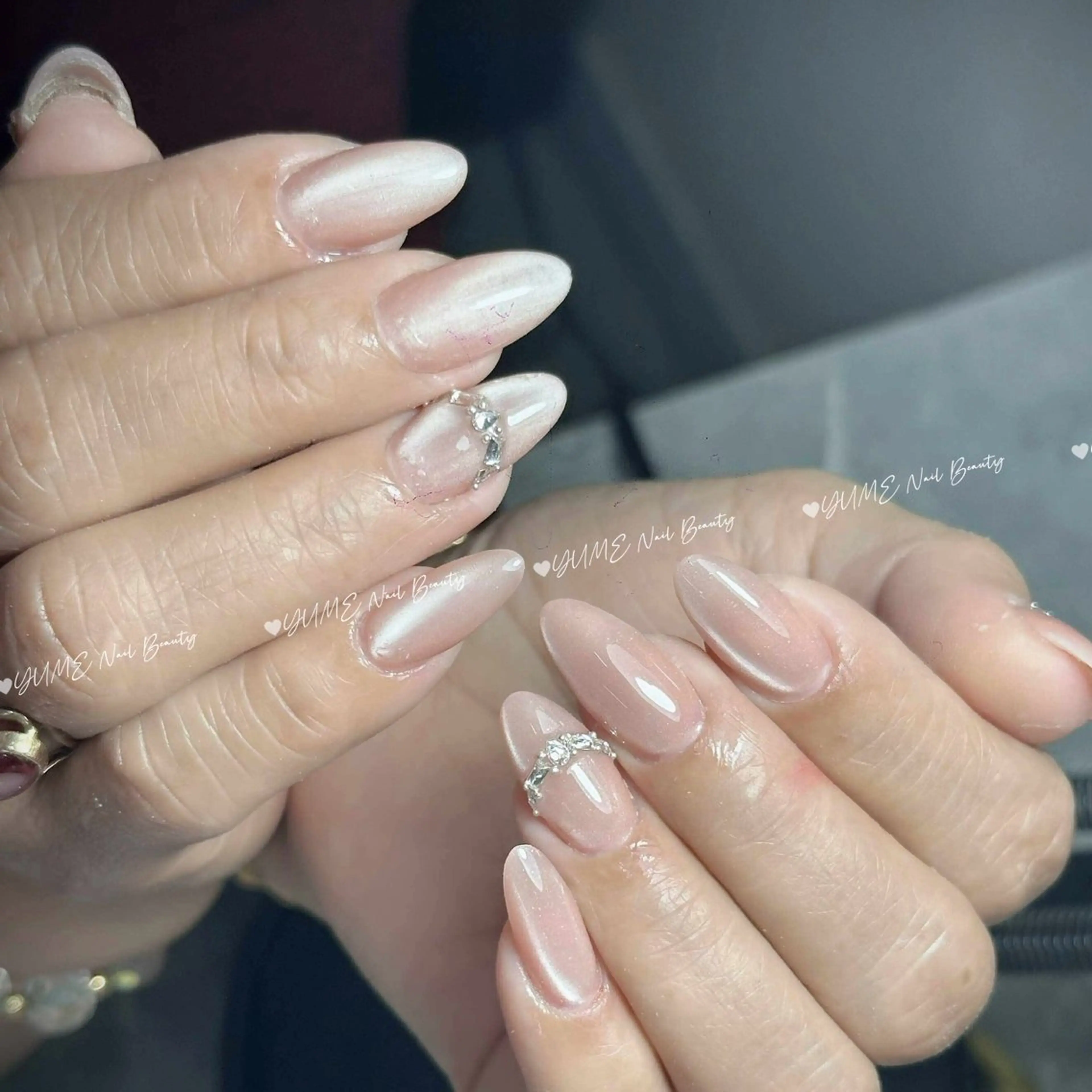 ミディアム ガー NAILのネイルデザイン