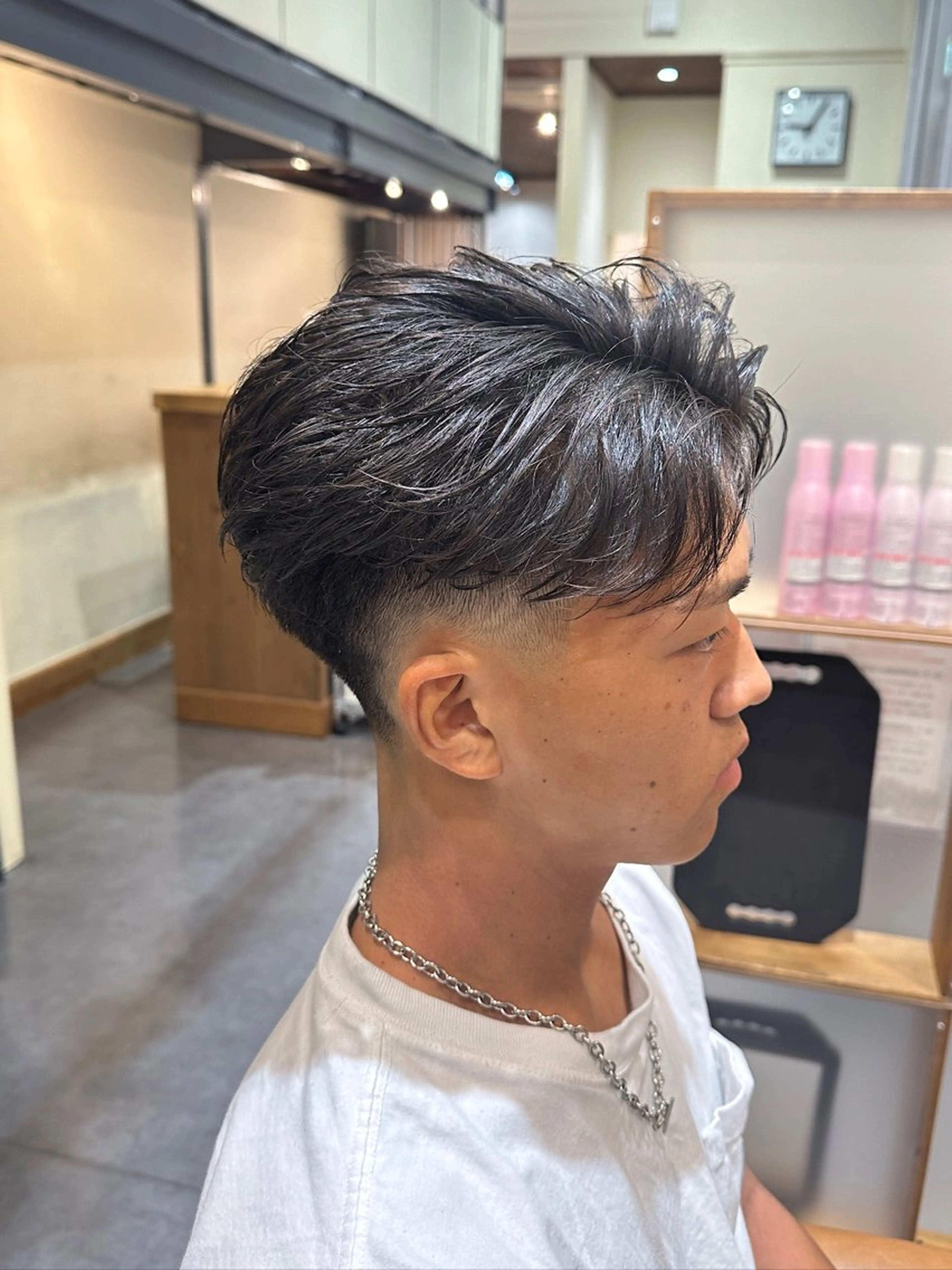 【夏前にカッコイイを！！】メンズカット+眉カット¥8,250→¥6,000の写真
