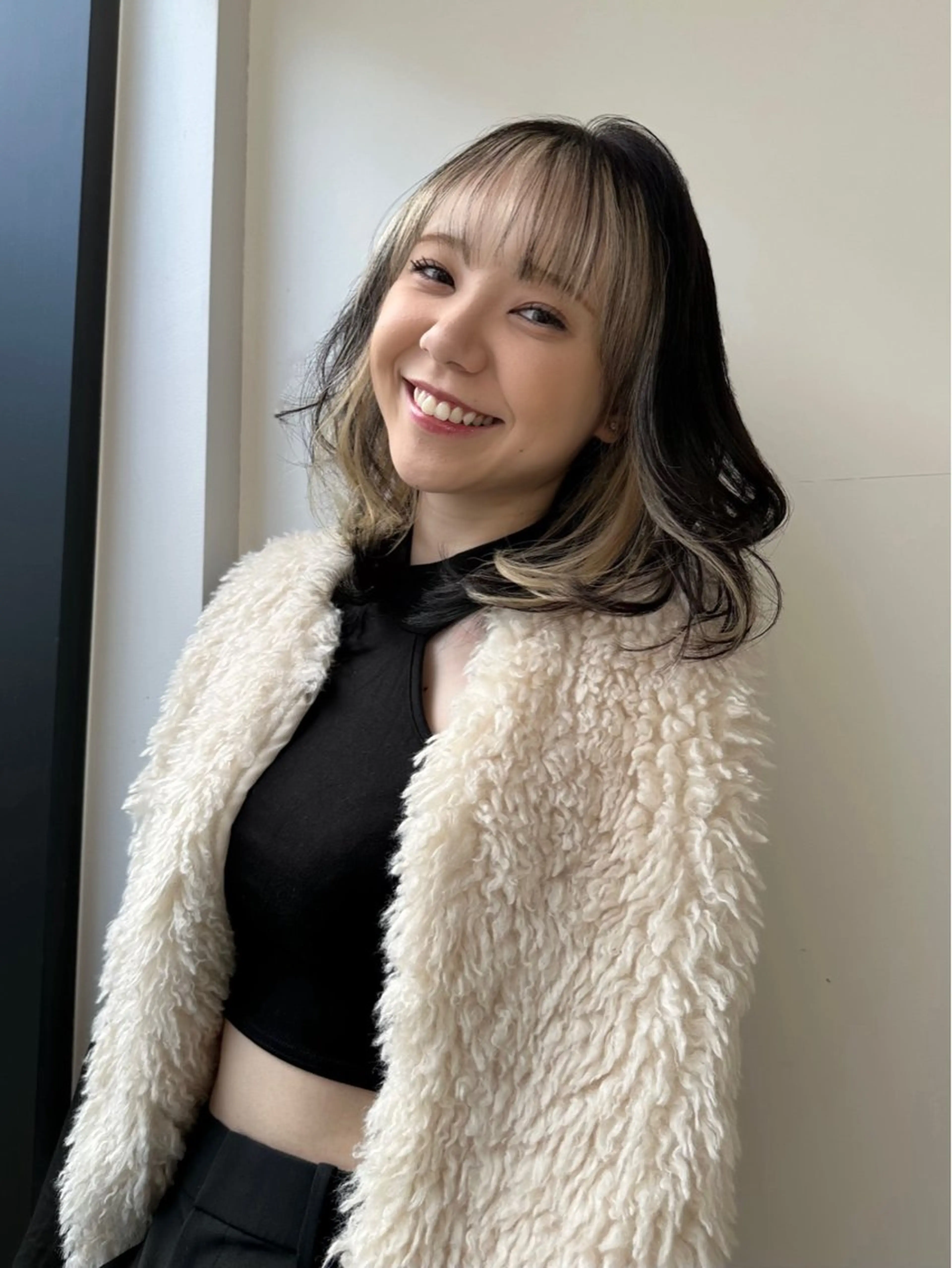 ミディアム カラー ヘアアレンジ ひらい るなのヘアスタイル