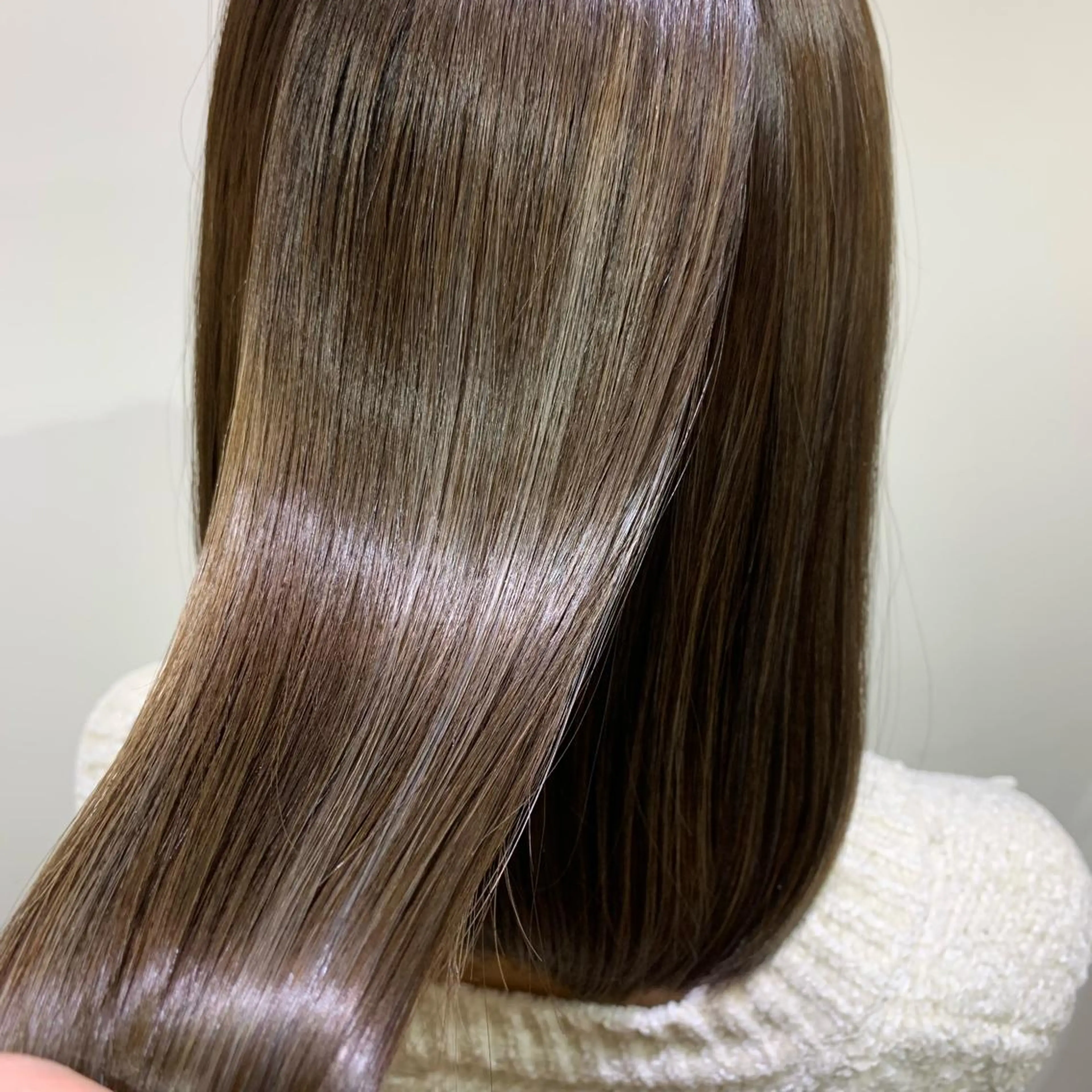 セミロング カラー 髪質改善 の達人/杉原碧仁のヘアスタイル