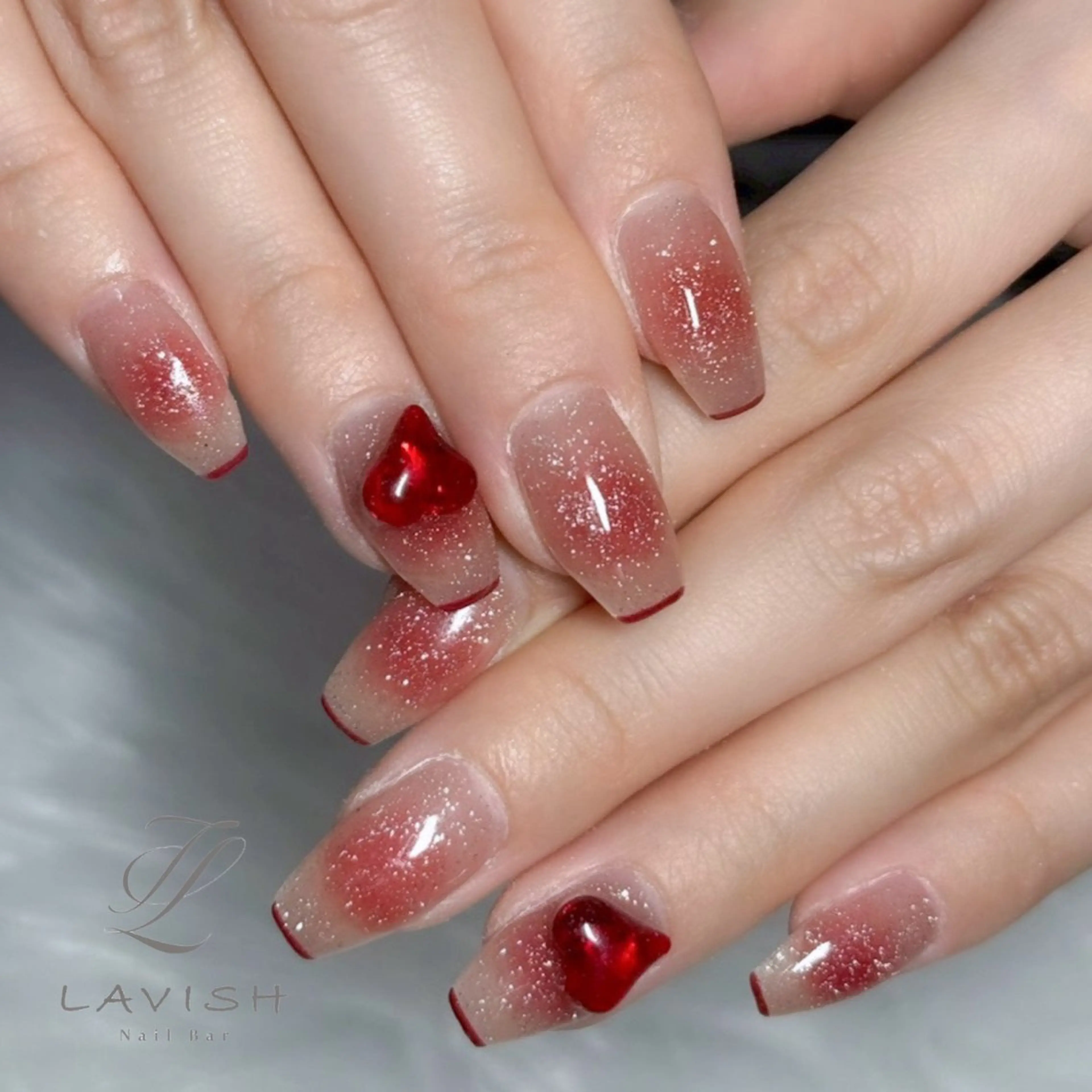 ネイル ハンドネイル フットネイル LAVISH nanamiのネイルデザイン