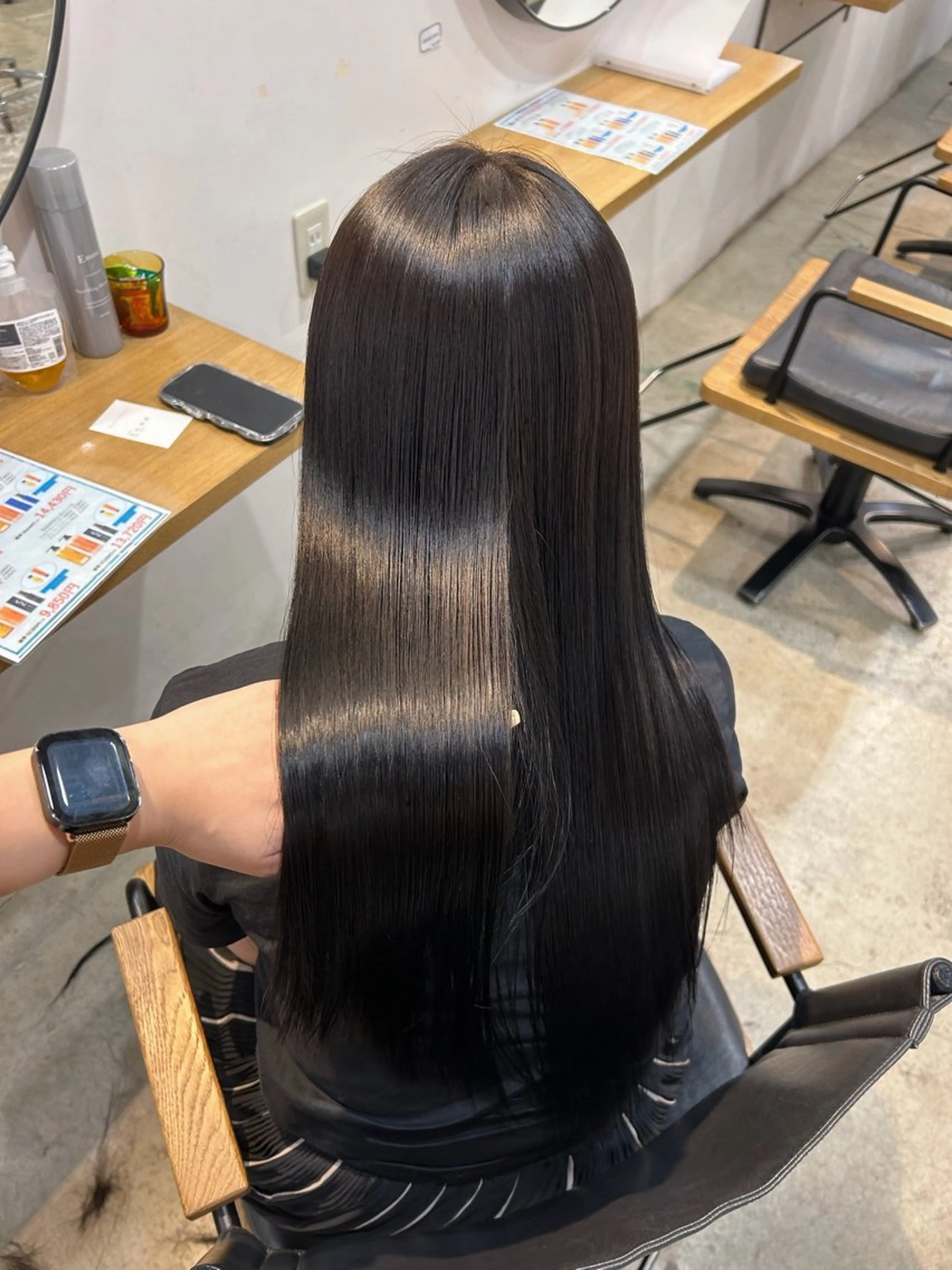 【No.1 最強のツヤ髪✨️✨️】カット+酸性ストレート+カラーの写真