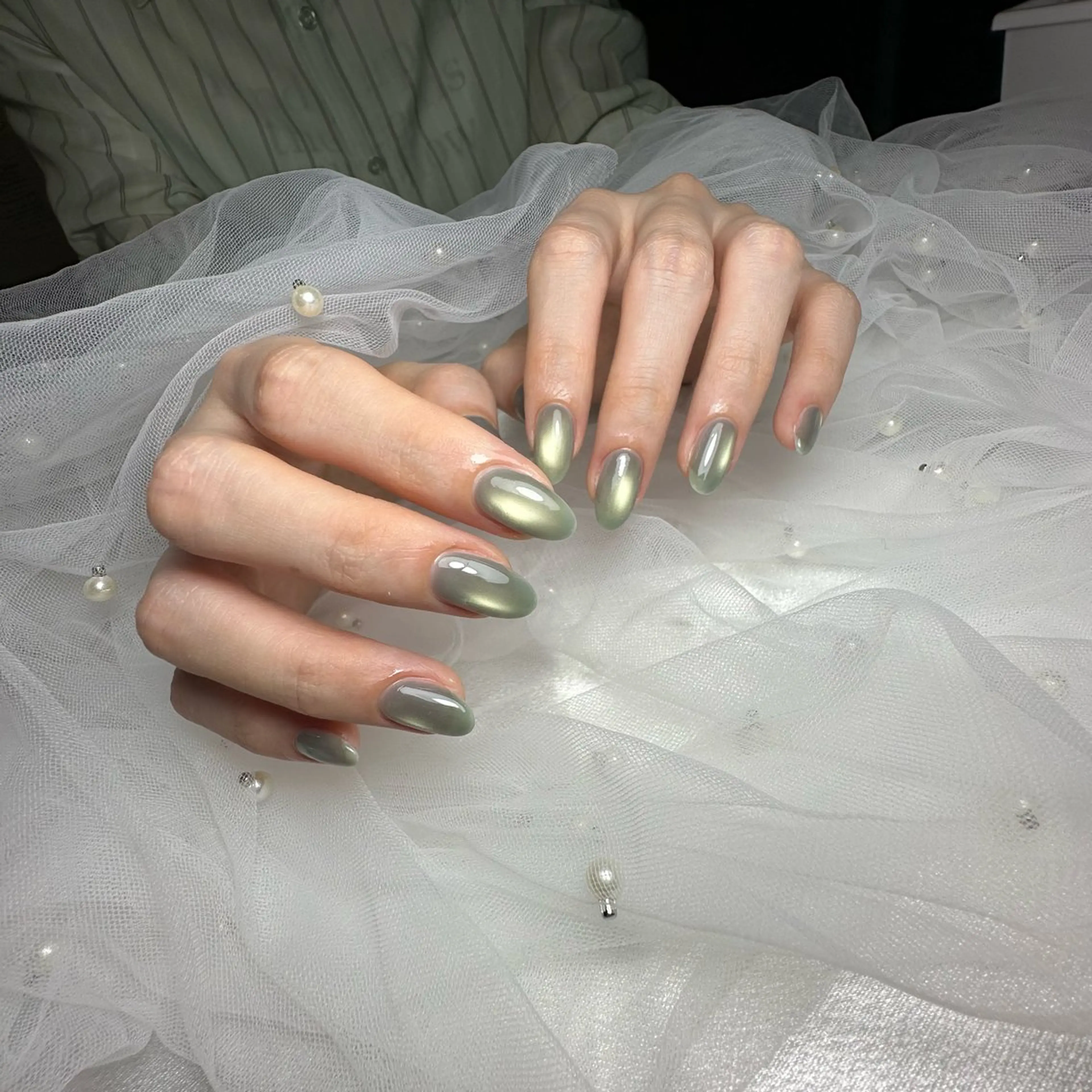 ネイル 里見 麗のネイルデザイン