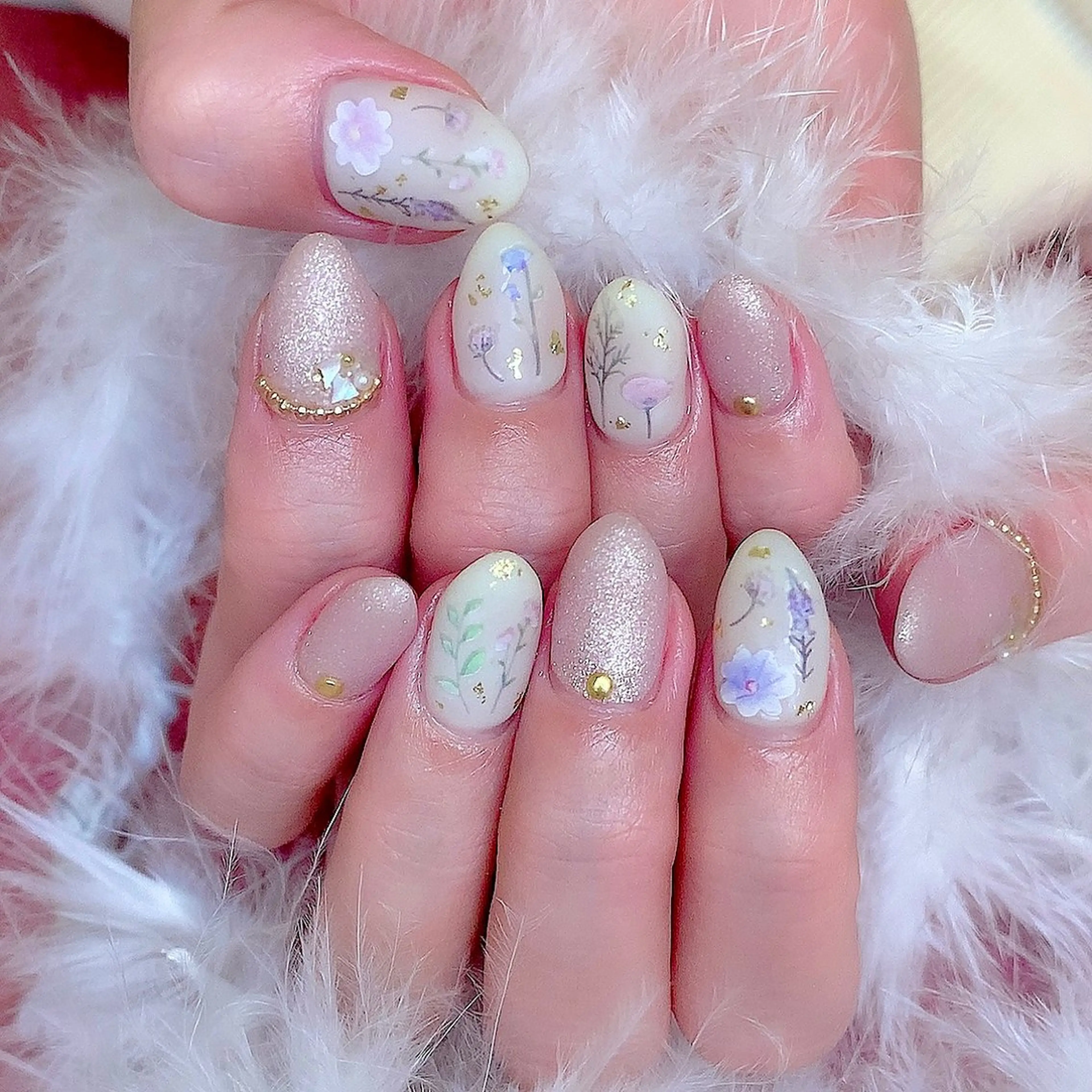 ネイル キラキラネイル 韓国ネイル 持ち込み シンプルネイル ストーンネイル 3Dアートネイル💗 都築レナのネイルデザイン