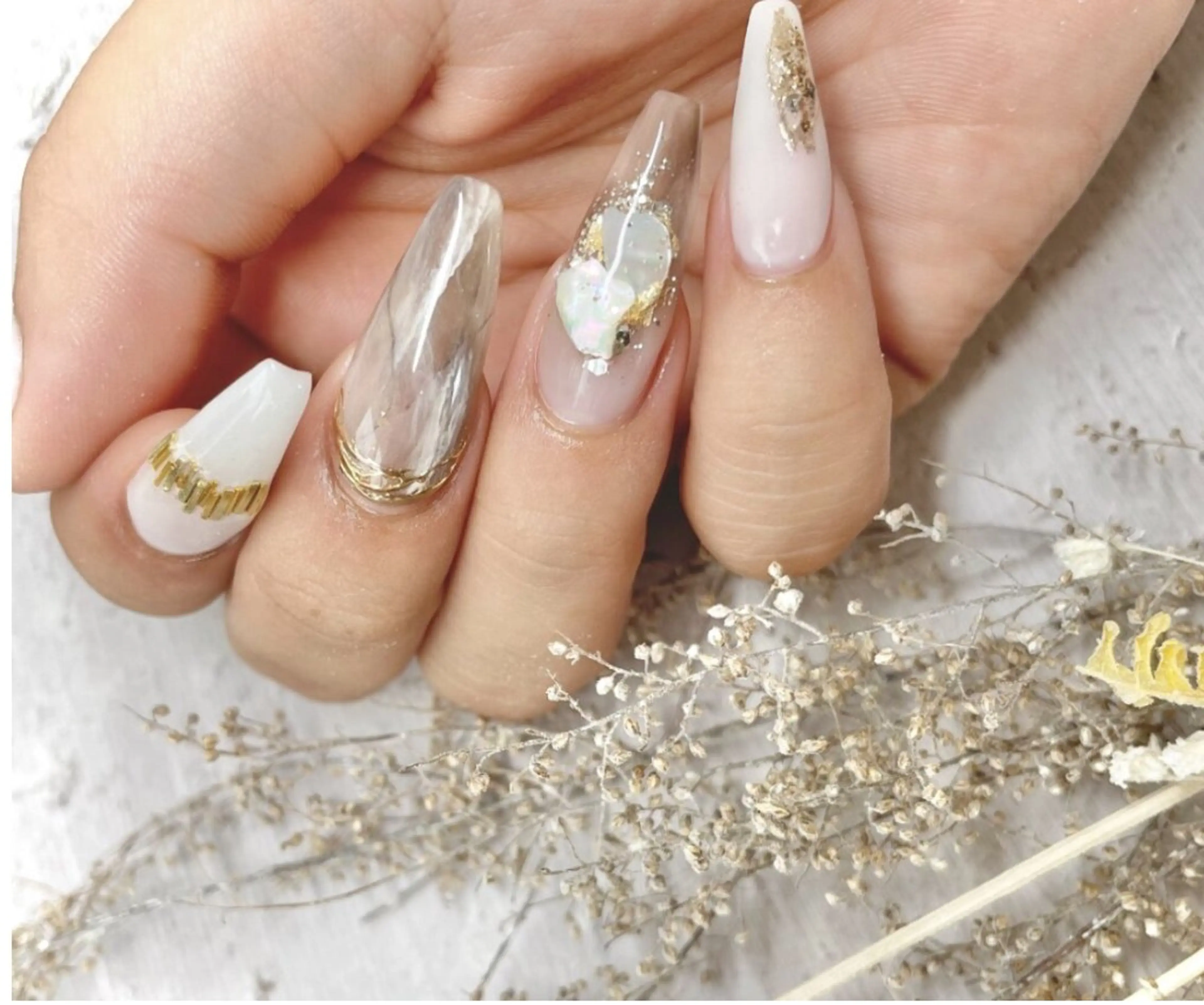 オフ/ケア込み💎ハンド💅持込Bコース💅(6​〜​8本アート)キャラクター不可❌の写真