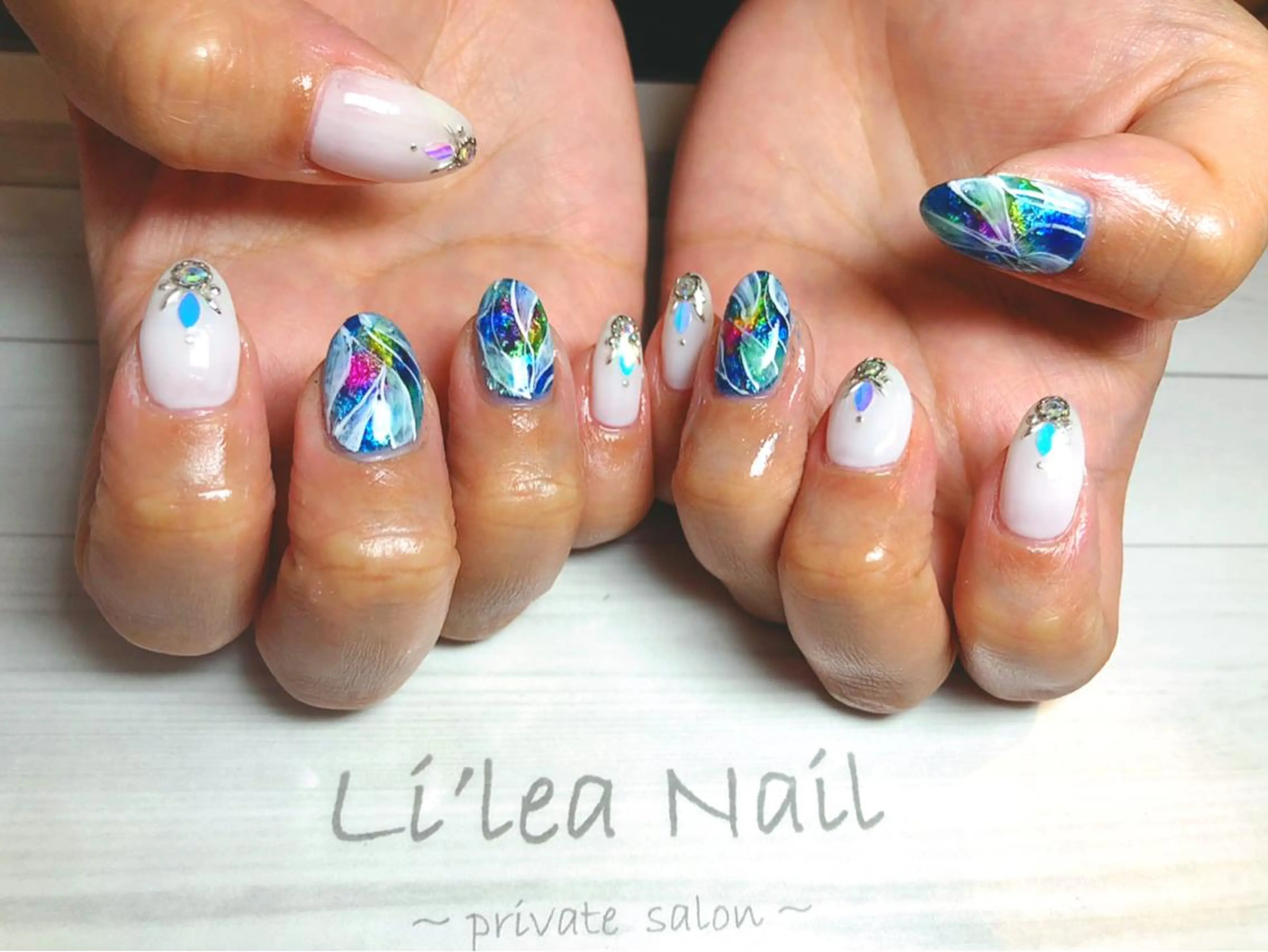 ネイル Li'leaNail AINAのネイルデザイン