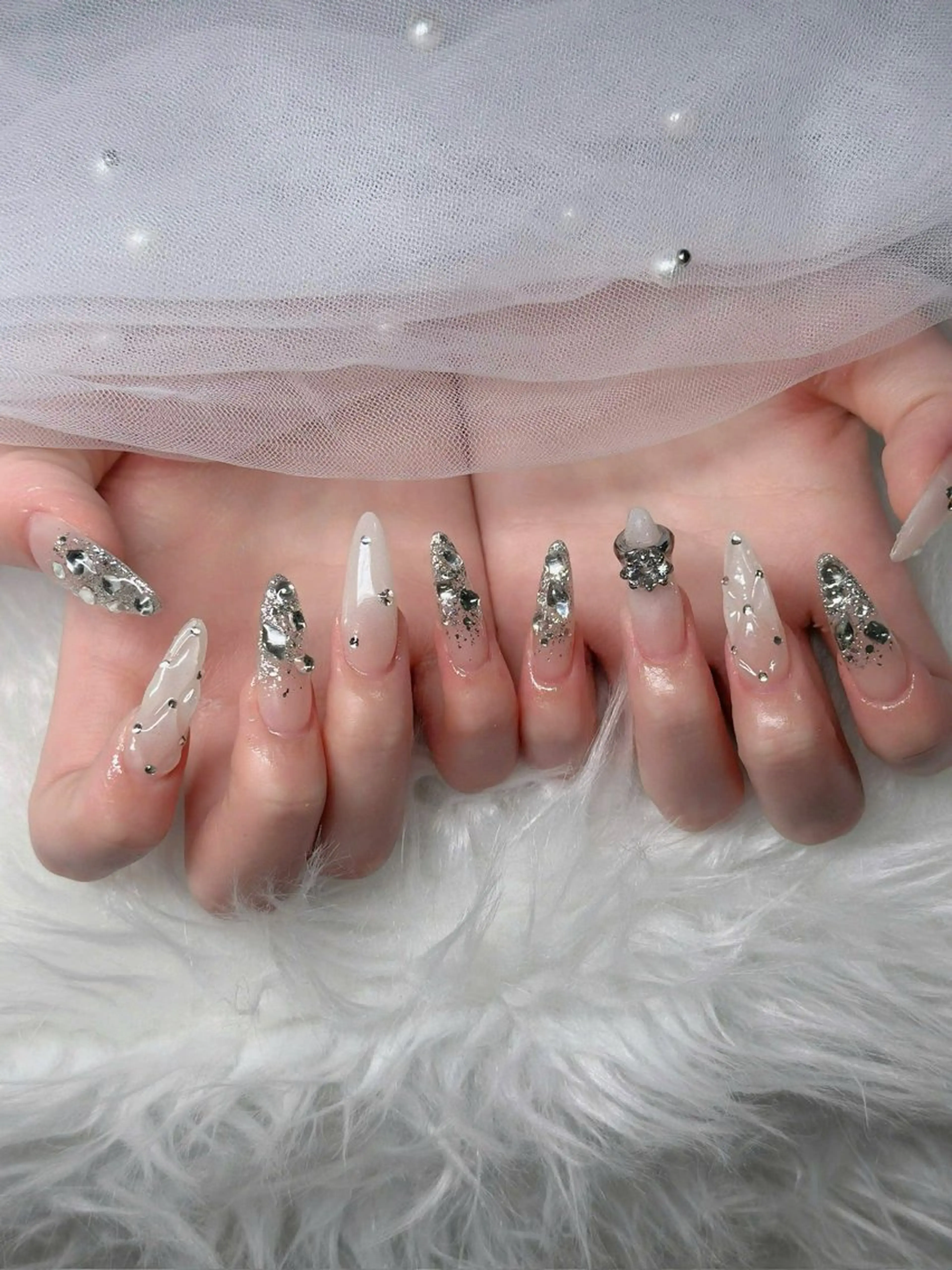 ネイル オーロラネイル フレンチネイル ジェルネイル ハロウィン 韓国ネイル ハンドネイル H.baby Nail Salonのネイルデザイン