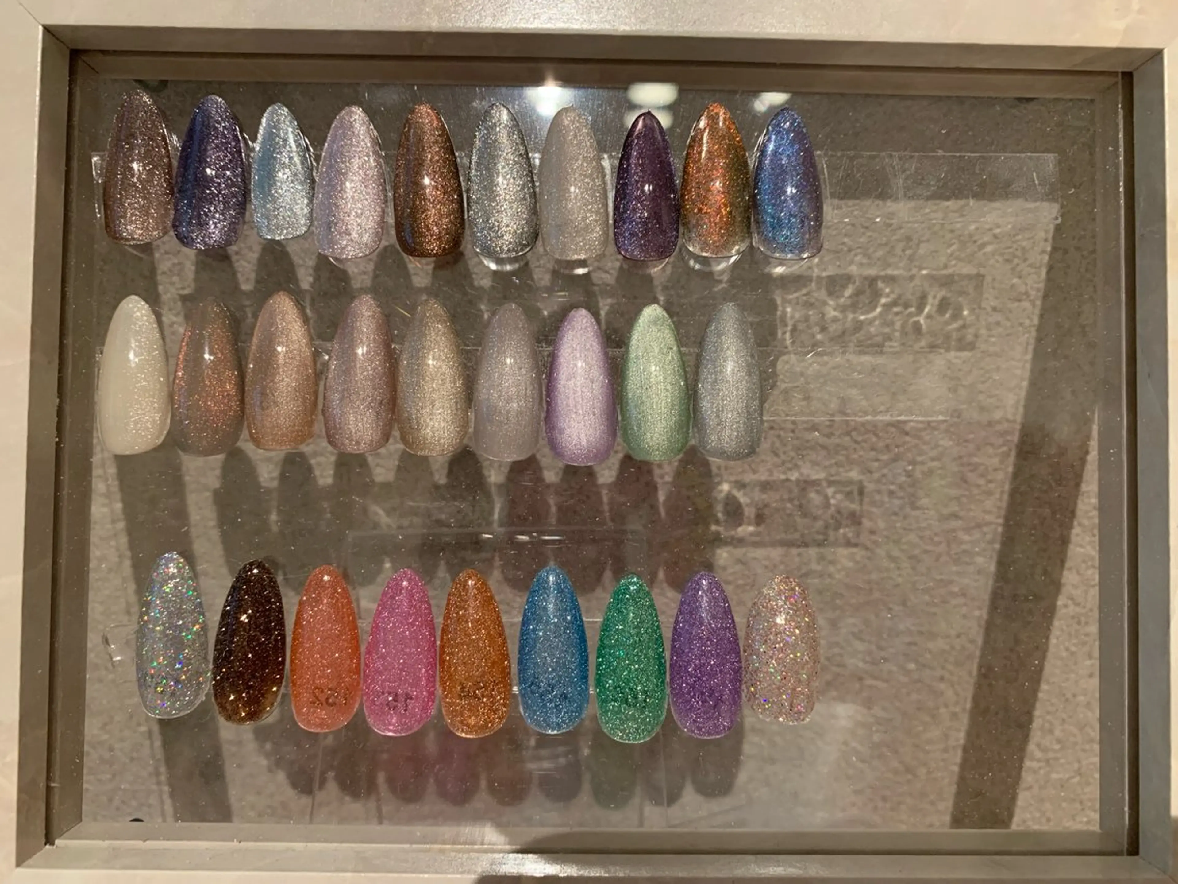 ネイル フラッシュネイル マグネットネイル rn__ nailのネイルデザイン