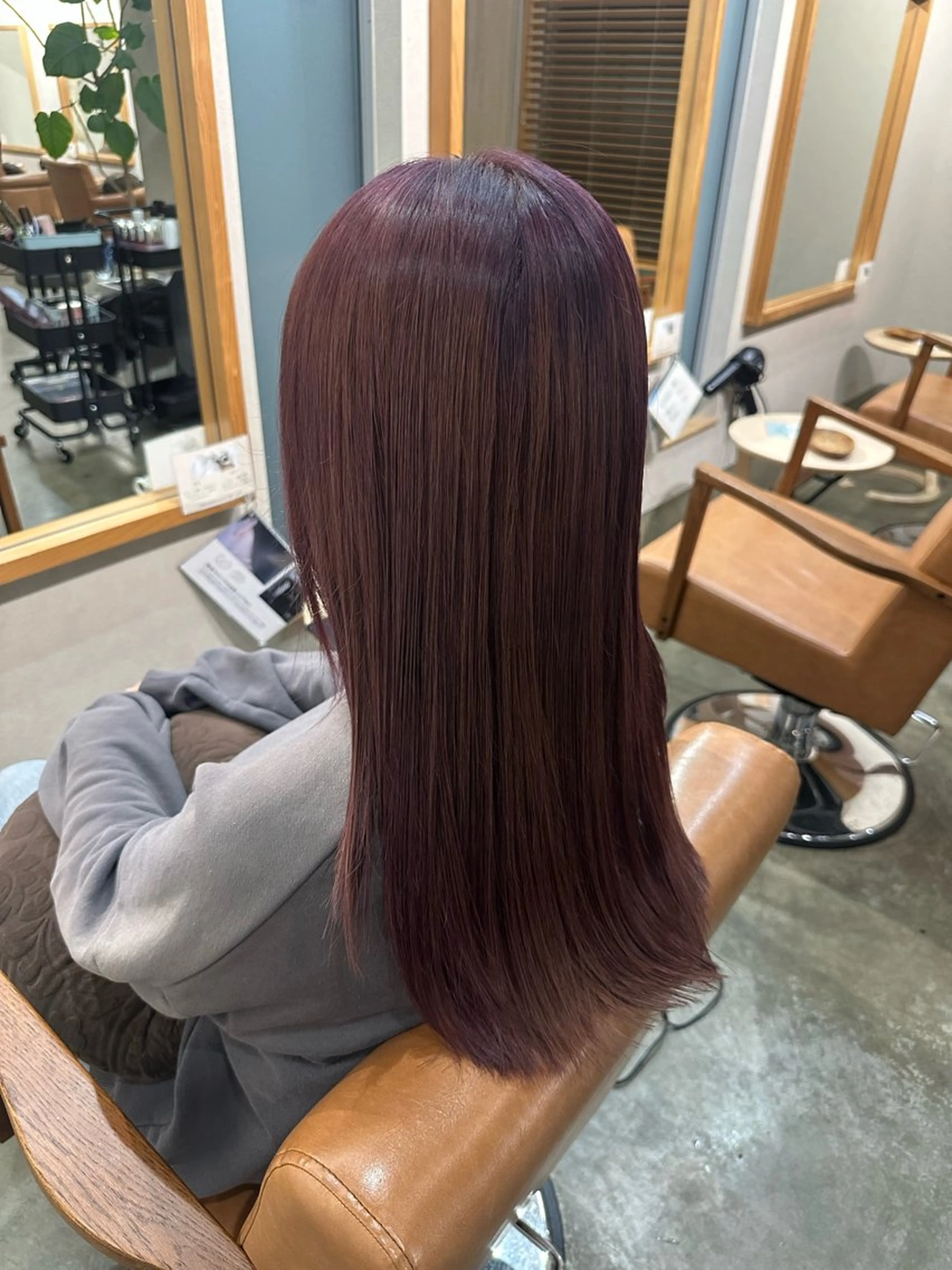 ロング ヘアカラー 大石 楓のヘアスタイル