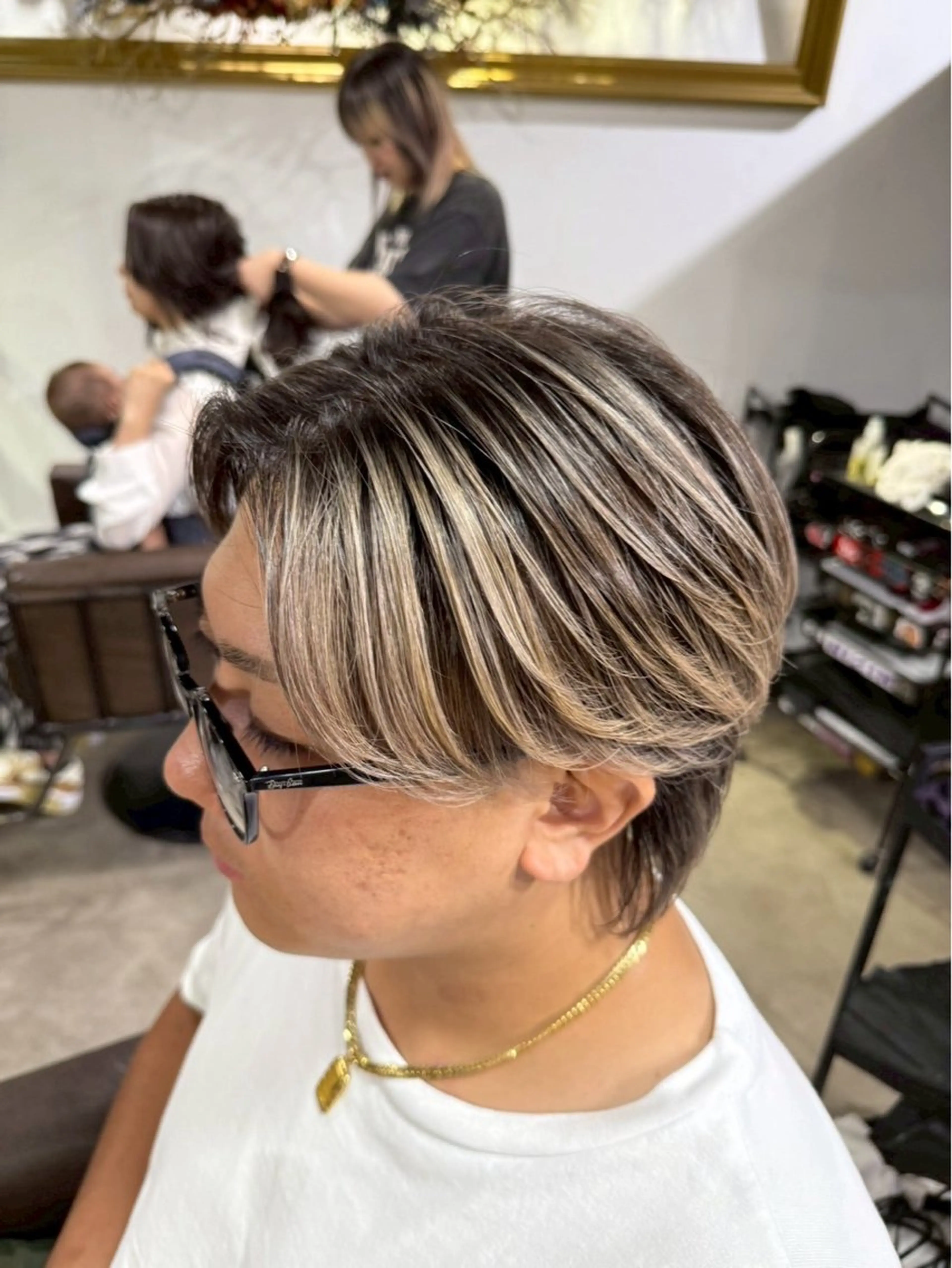 ショート レイヤーカット カット ヘアカラー 山影✨バレイヤージュ ハイライト✨メンズ◎のヘアスタイル