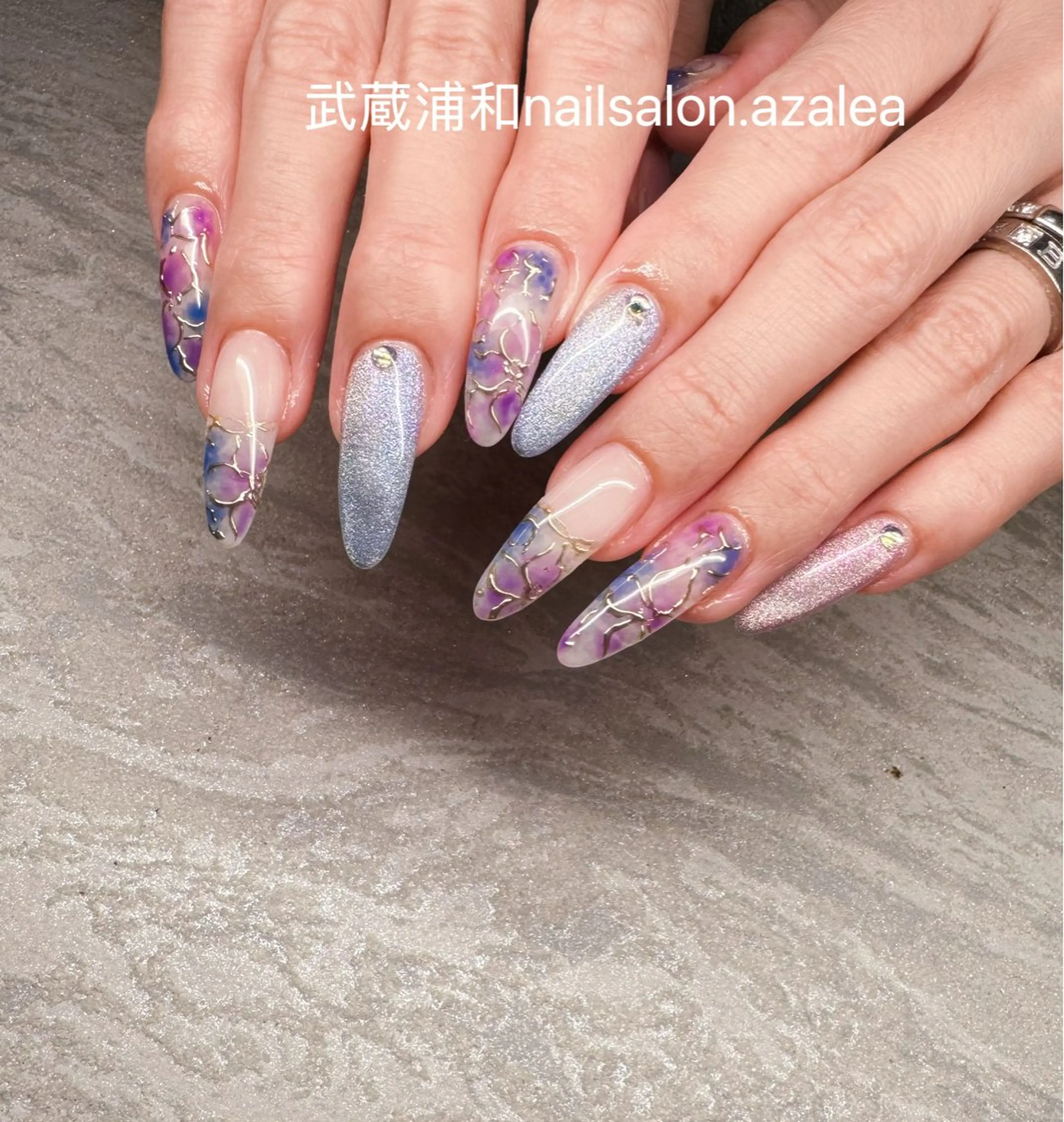 ネイル ハンドネイル R inのネイルデザイン