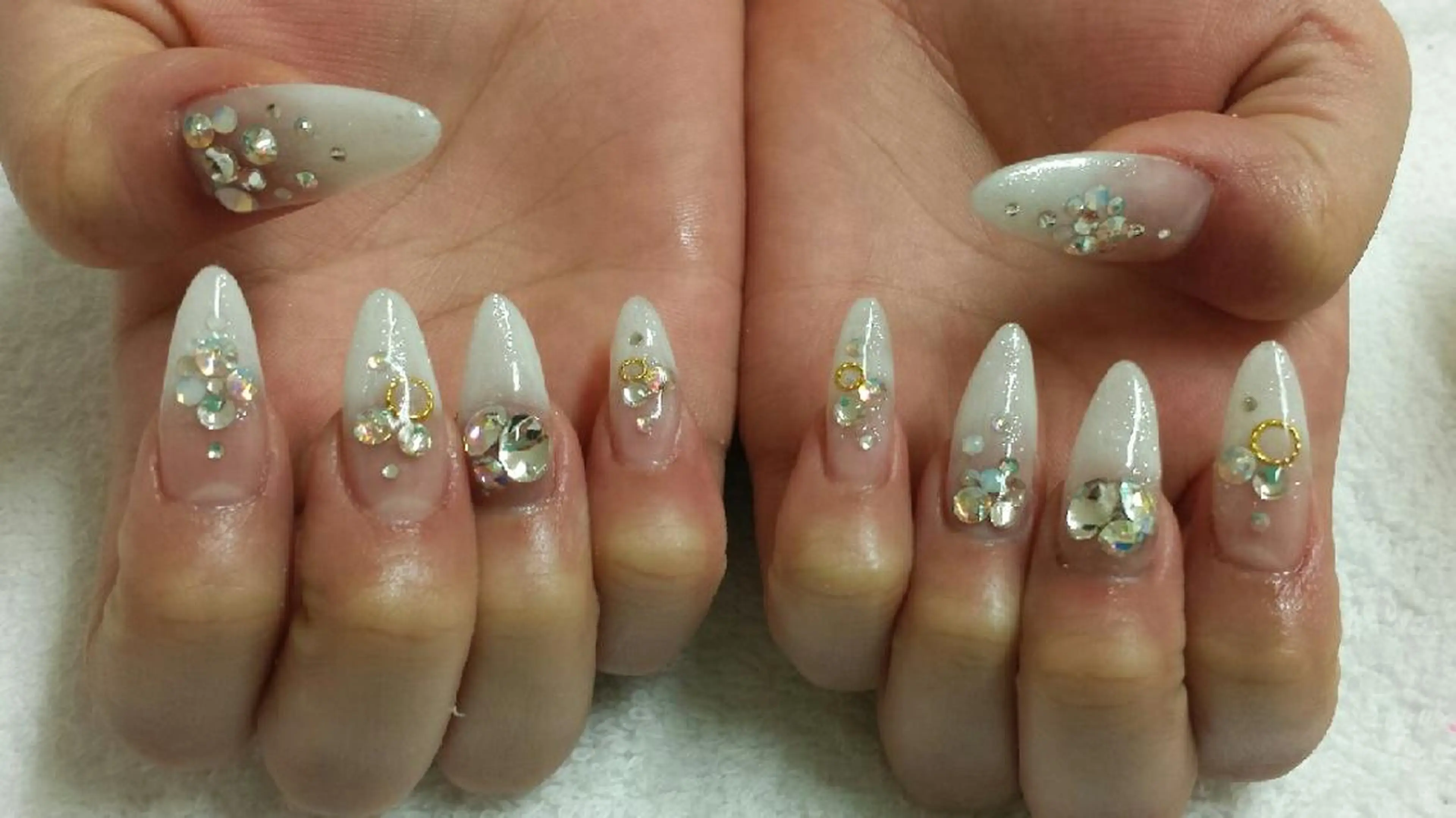 ネイル 河野ちえ (雑誌掲載サロン)のネイルデザイン