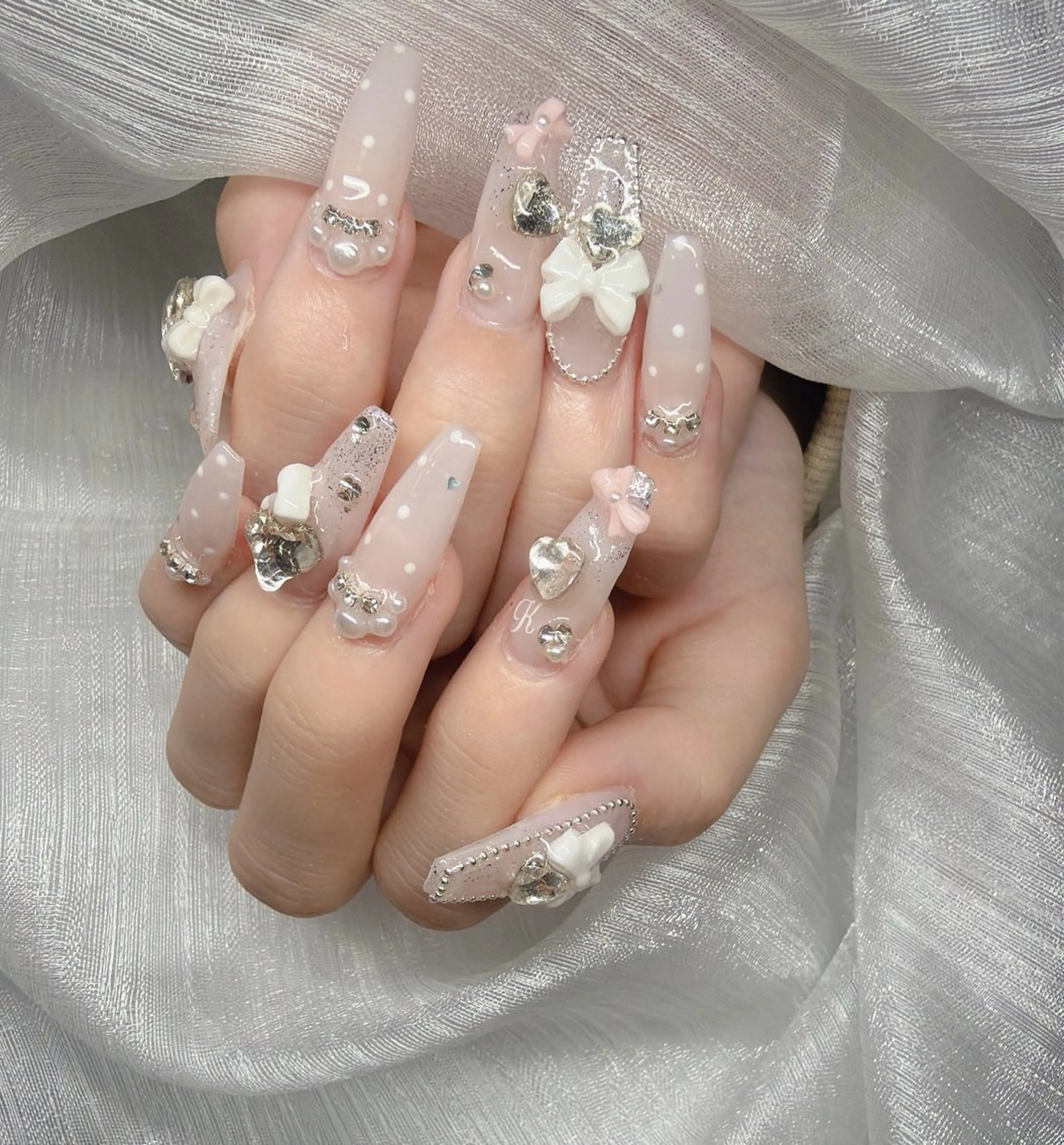 ネイル 長さ出し グラデーション 卒業式 キラキラネイル マグネットネイル ハンドネイル Lee Nailsのネイルデザイン