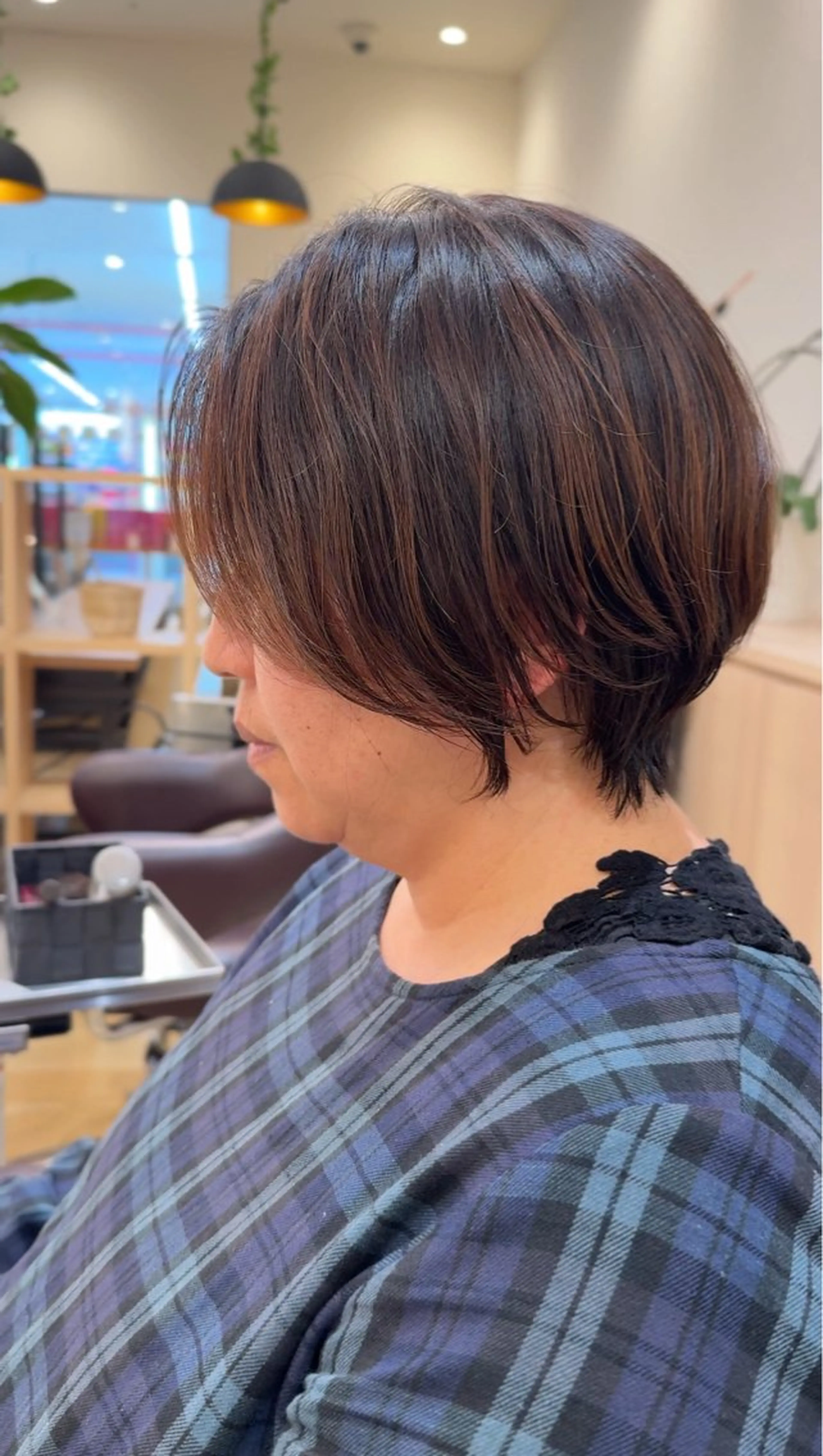 
![ショート カラー カット ヘアカラー 似合わせショート 鈴木豊のヘアスタイル